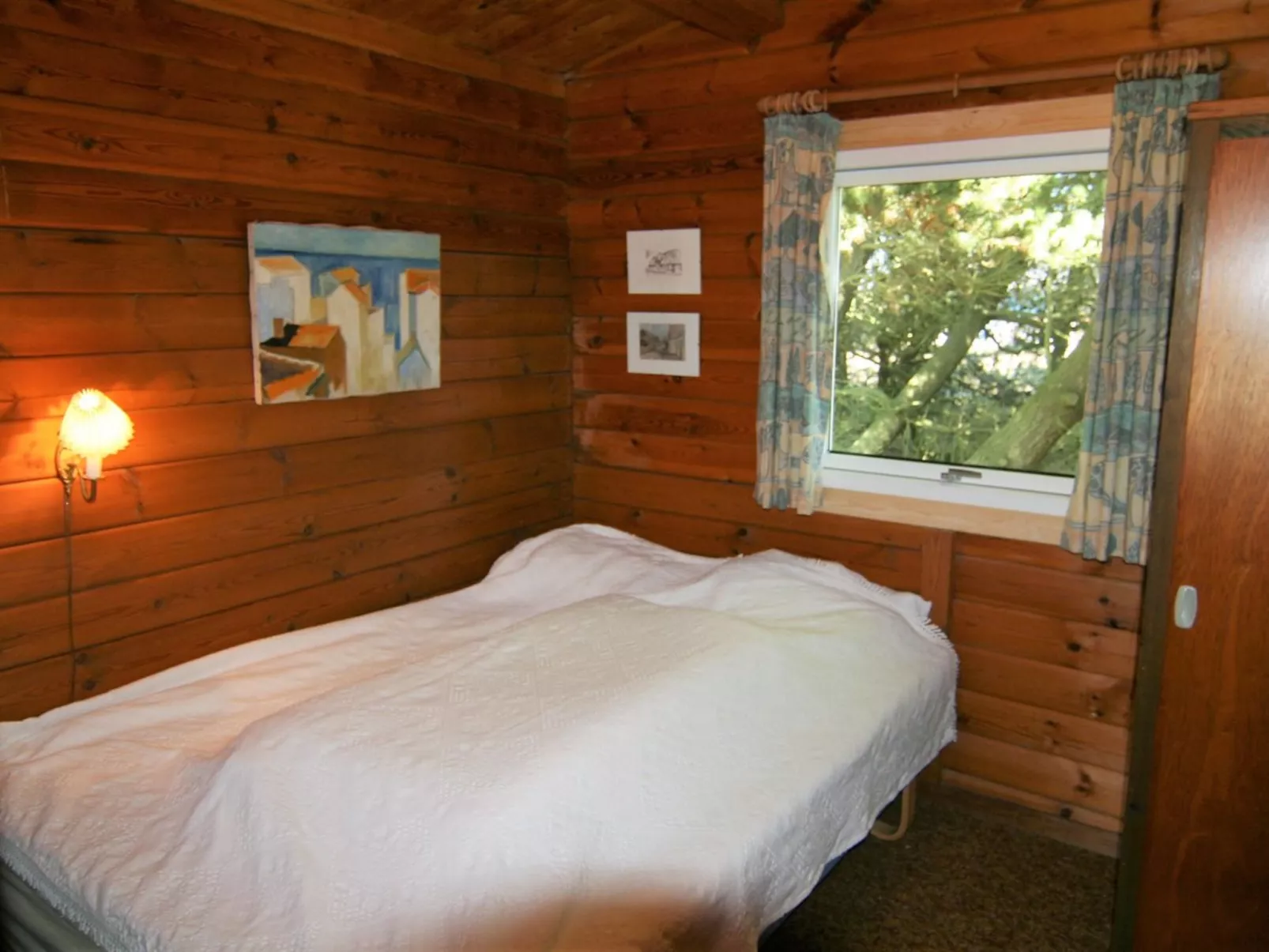 "Byrge" - 2km from the sea-Dedans