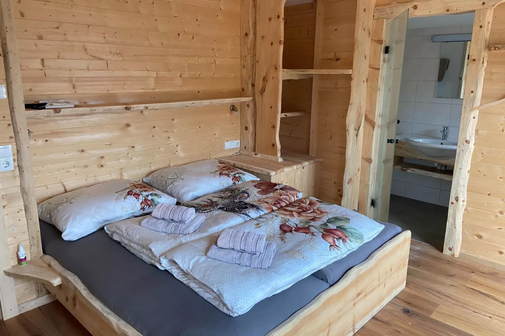 Ferienhaus Hirschbichlalm 8 Personen-Bedroom