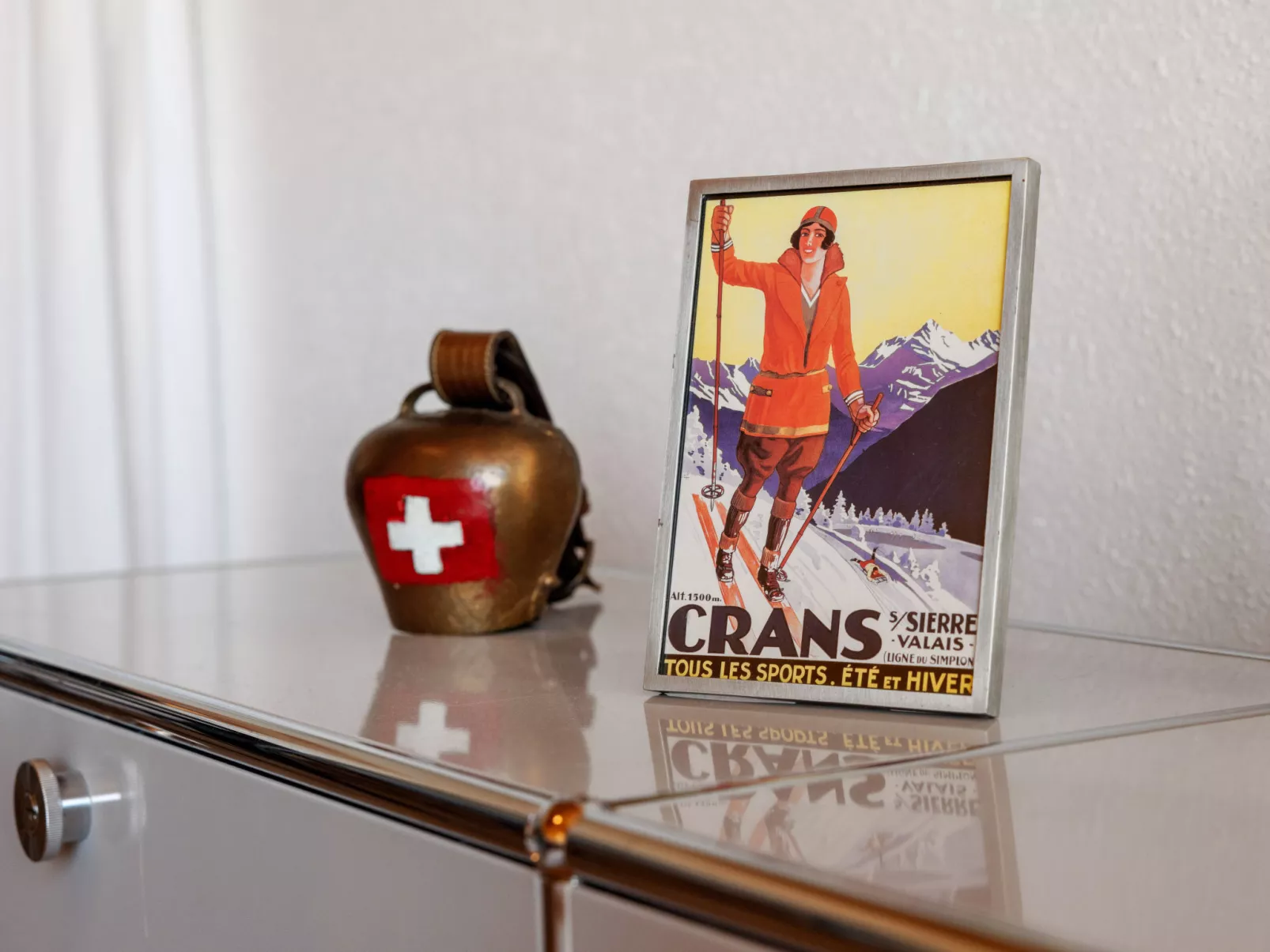 Belmont Est 80-Drinnen