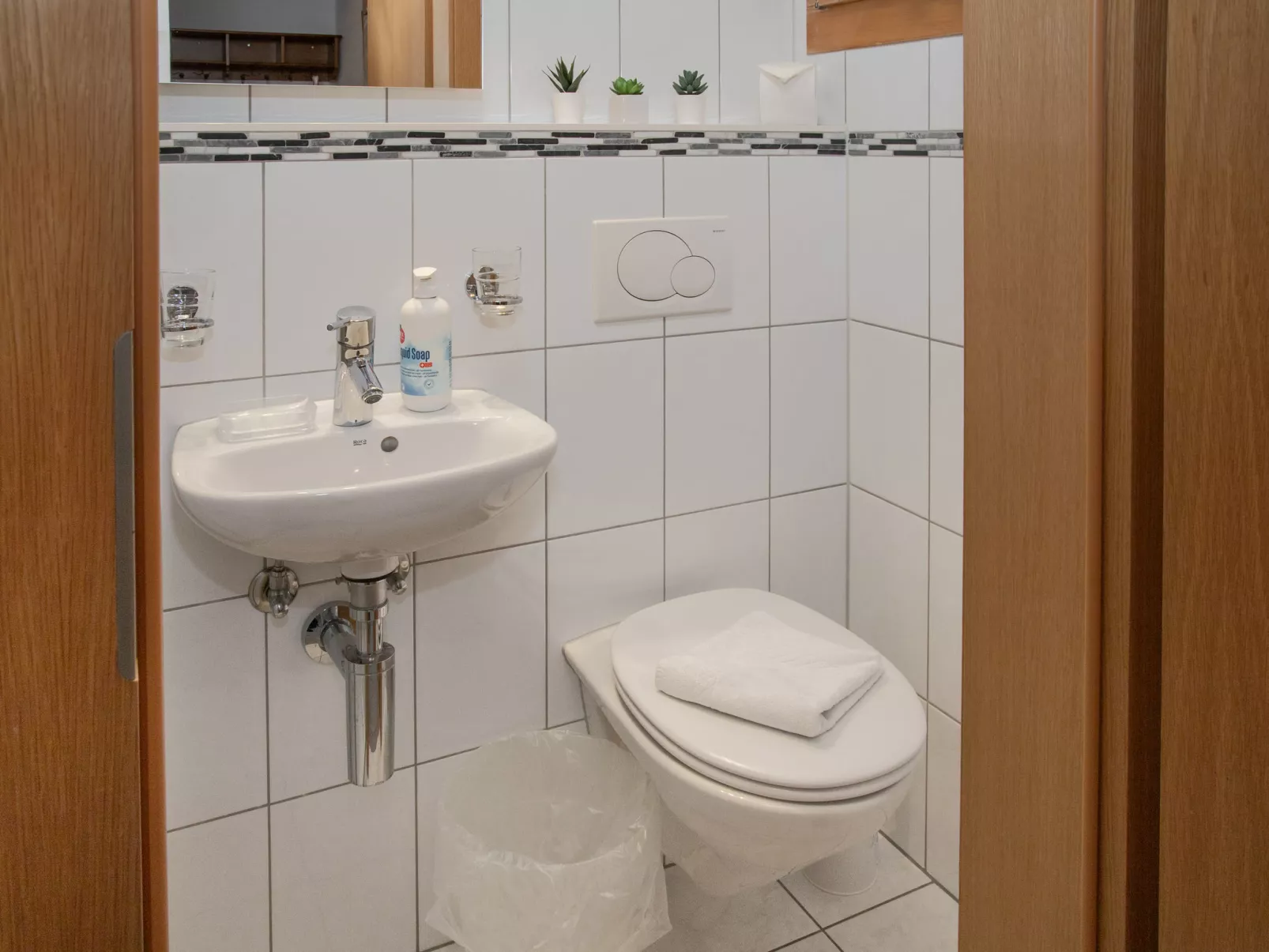 Racer's Retreat Apt.12-Drinnen