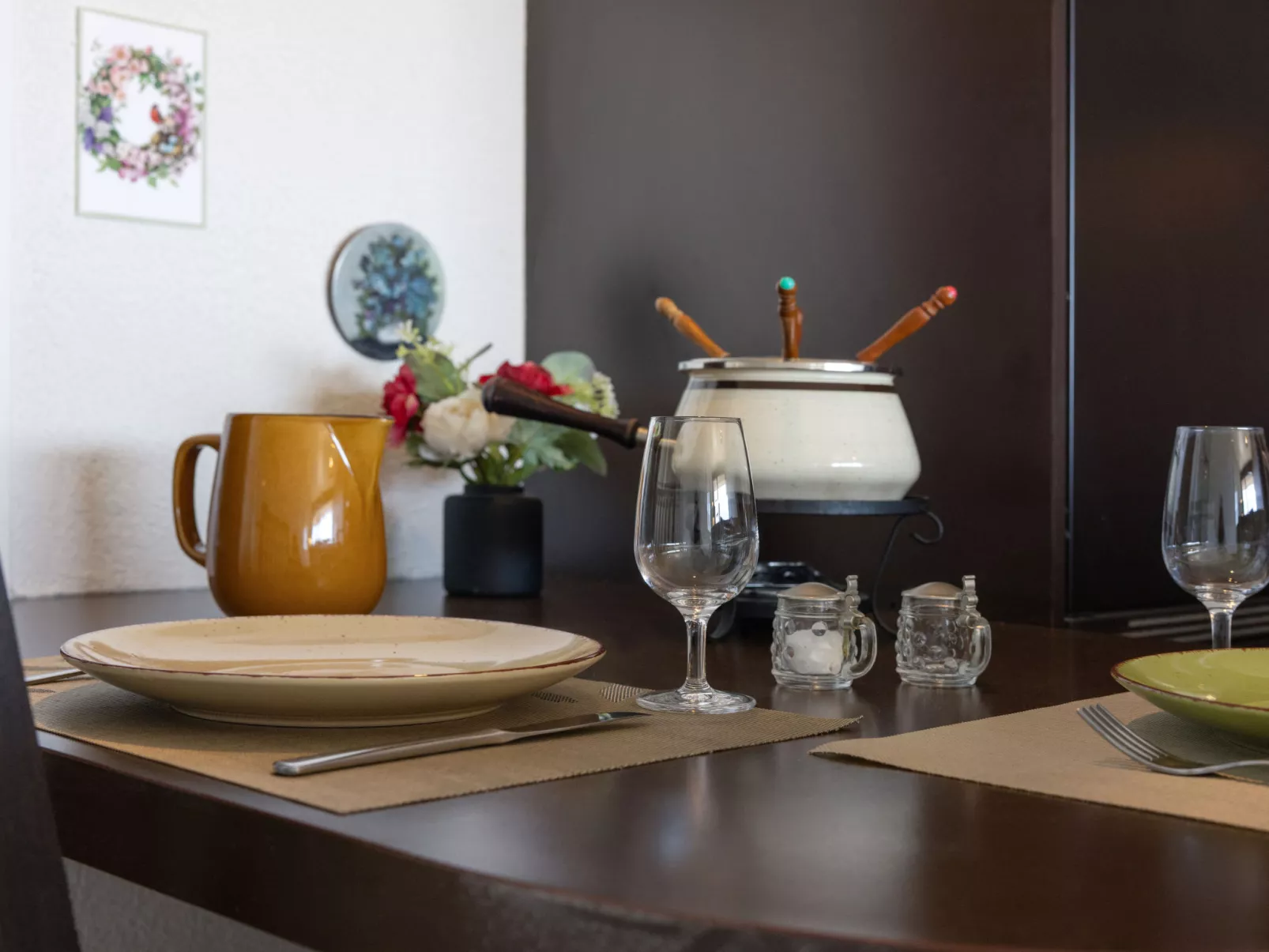 Jeanne D'Arc Apt. A-8-Inside