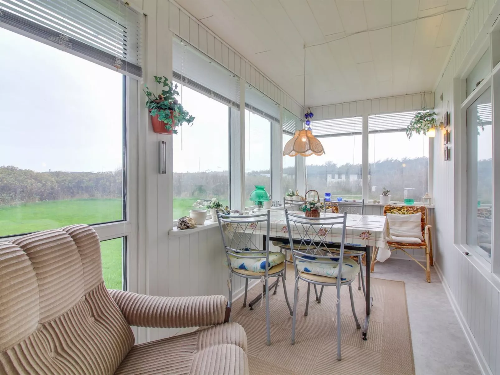 "Edvin" - 400m from the sea-Drinnen