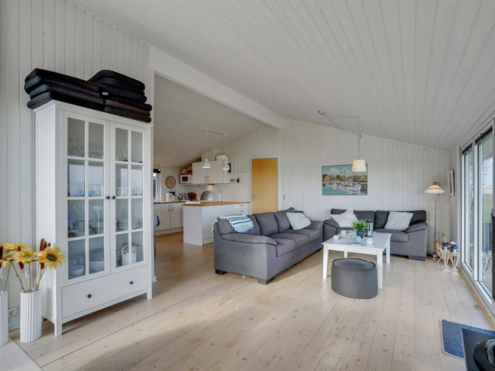 "Gisa" -  from the sea-Inside