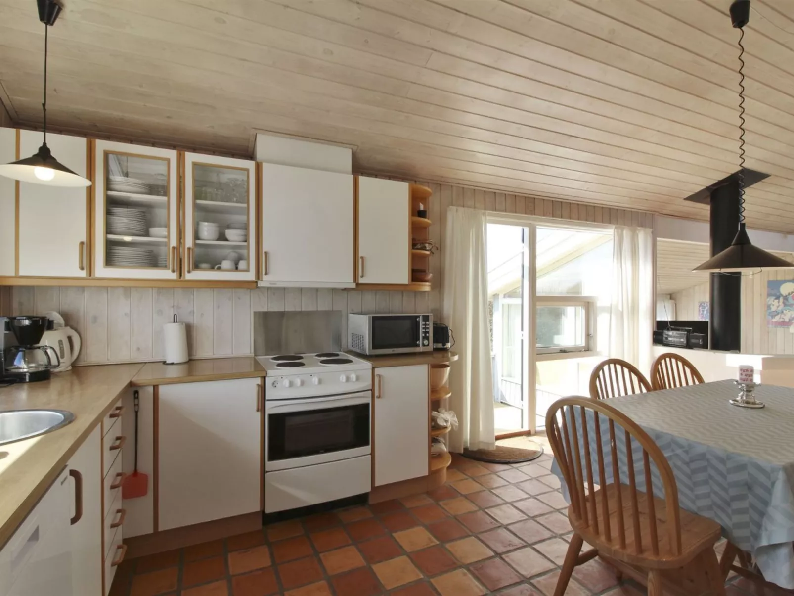 "Styrman" - 600m from the sea-Inside