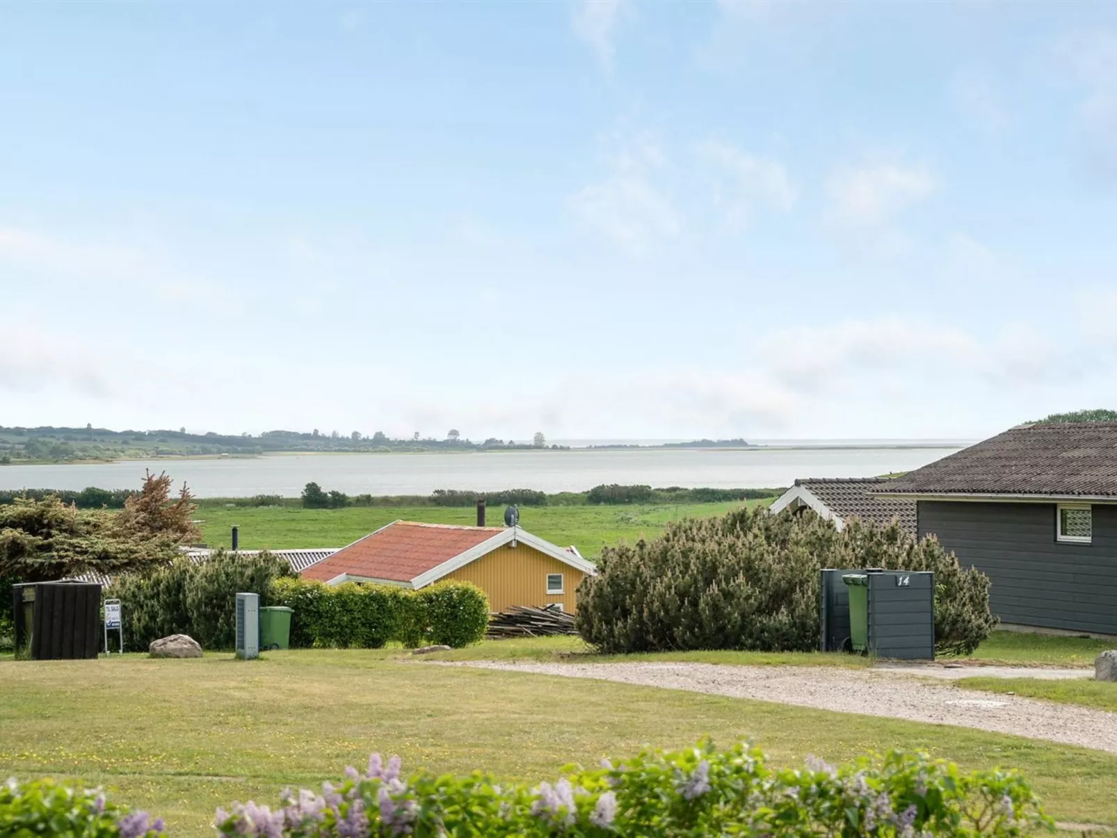 "Ginnie" - 300m from the sea-Outside