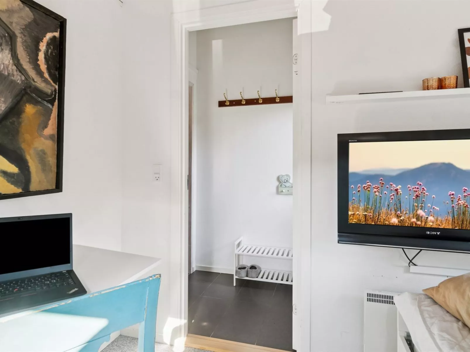 "Amola" - 1.6km from the sea-Inside