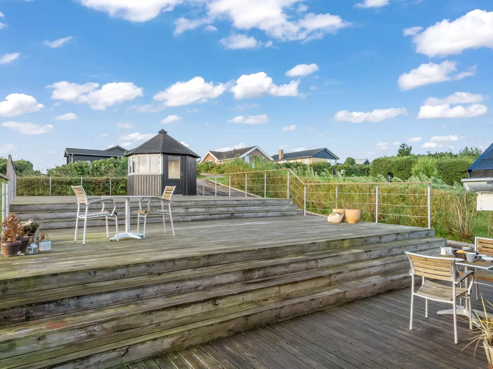 "Aksinja" - 250m to the fjord-Outside