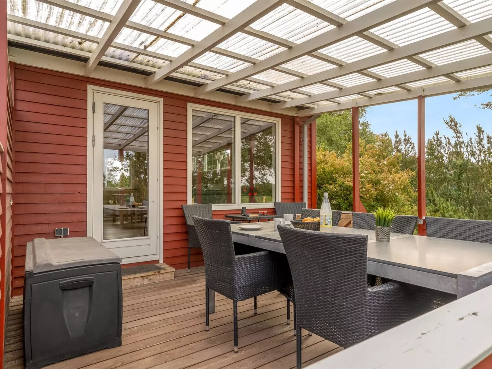 "Yanne" - 400m from the sea-Draußen