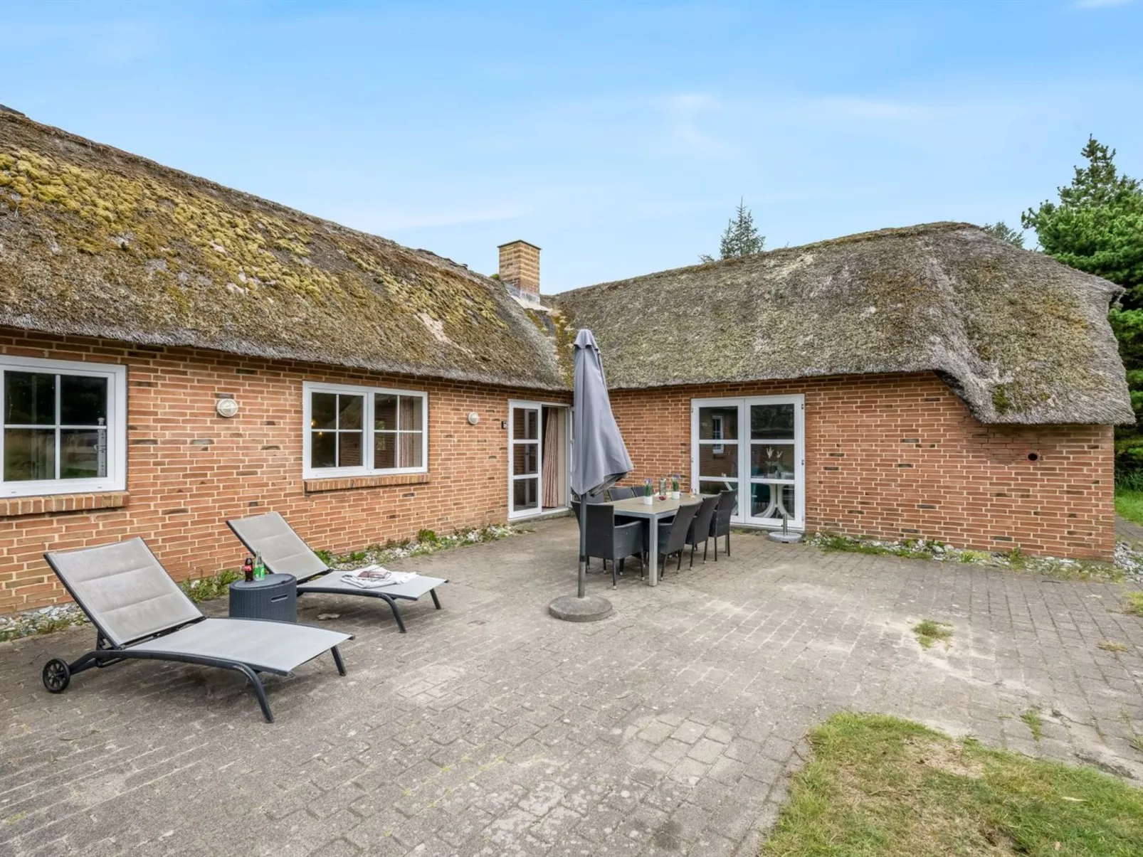 "Hedi" - 900m from the sea-Outside