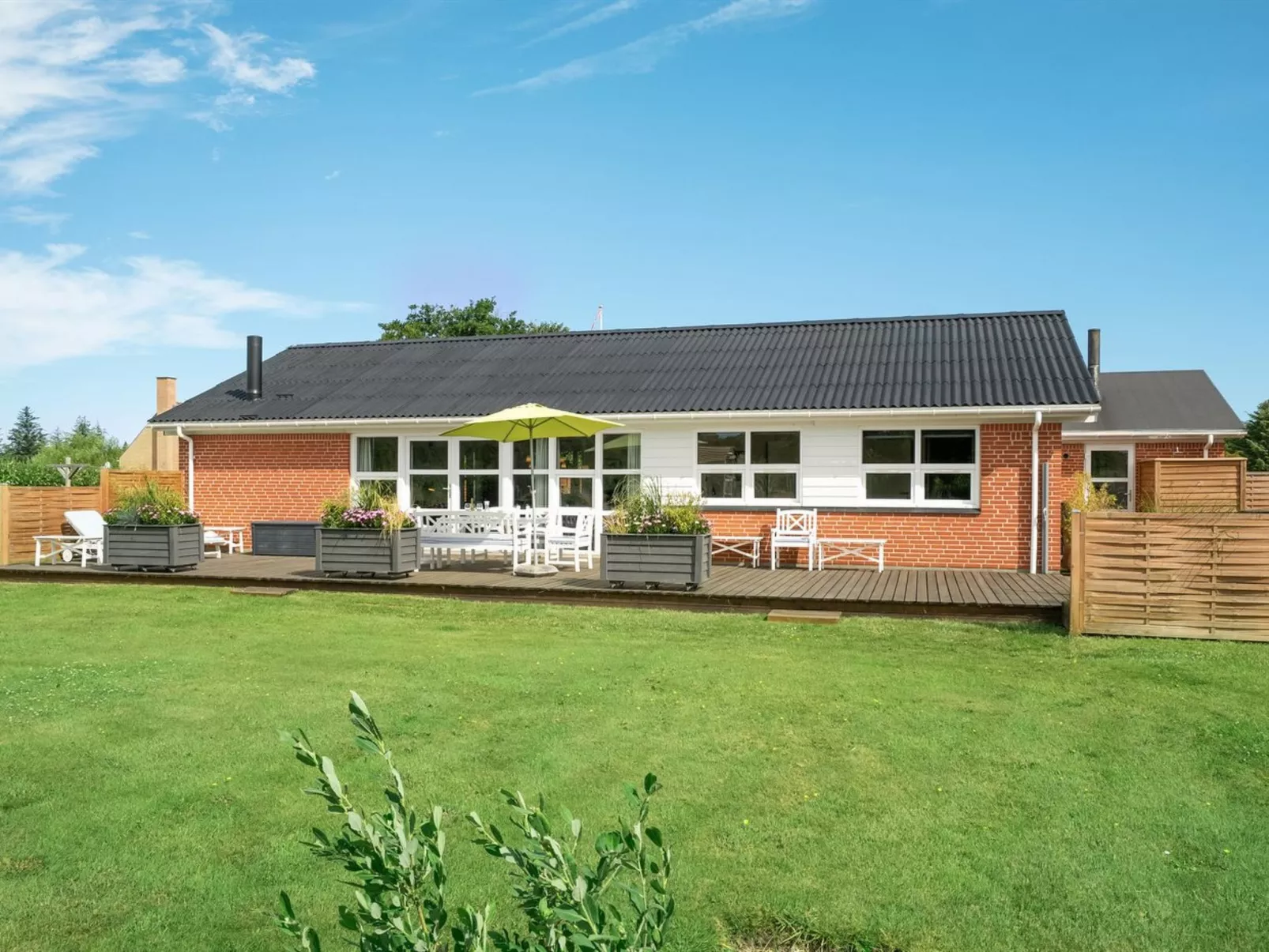 "Swipdagh" - 600m from the sea-Outside