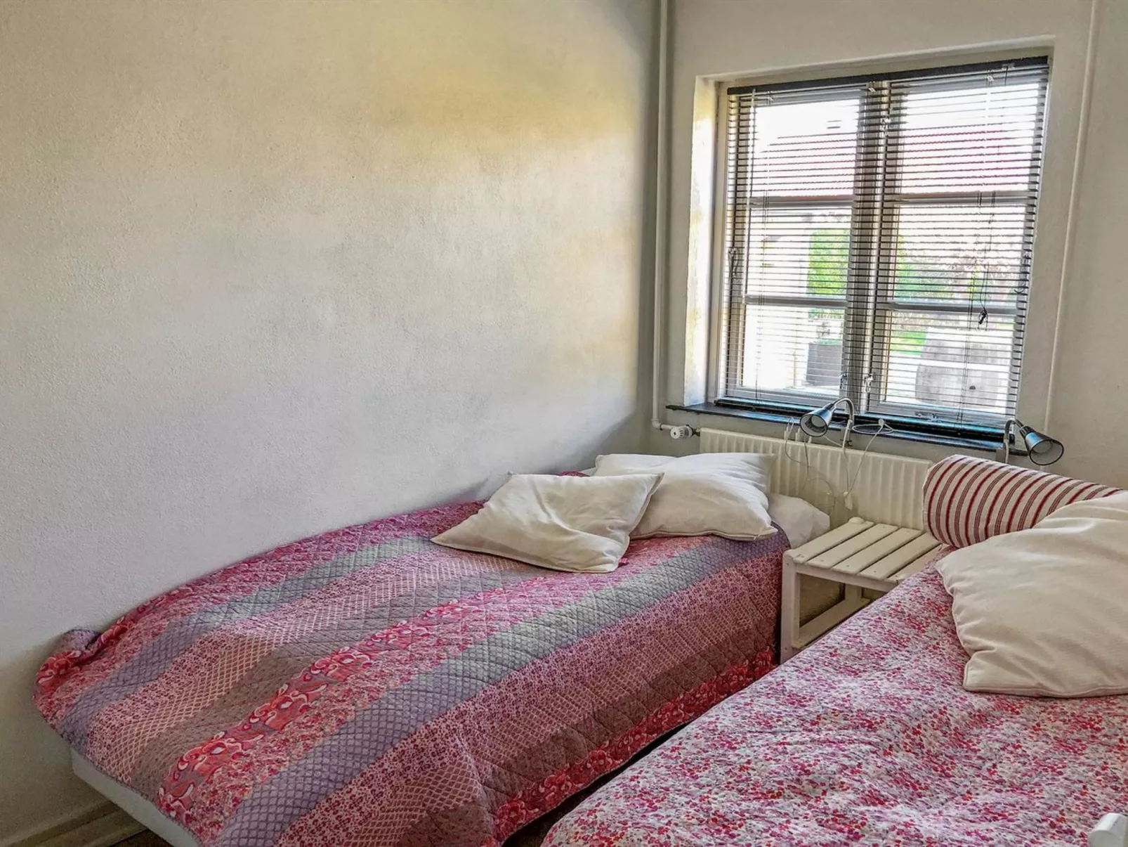 "Fulla" - 1.1km from the sea-Drinnen