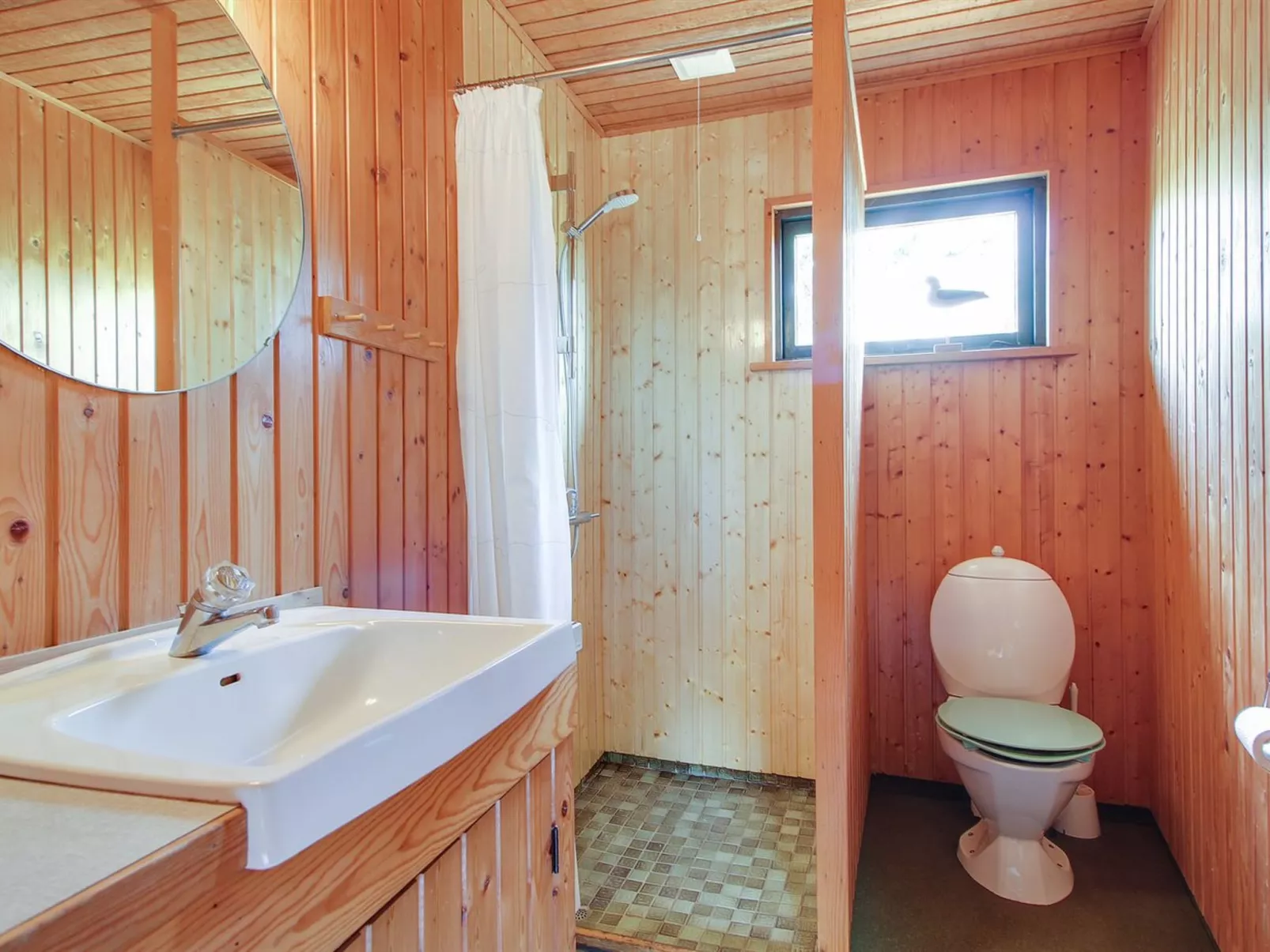 "Bryndis" - 300m from the sea-Inside