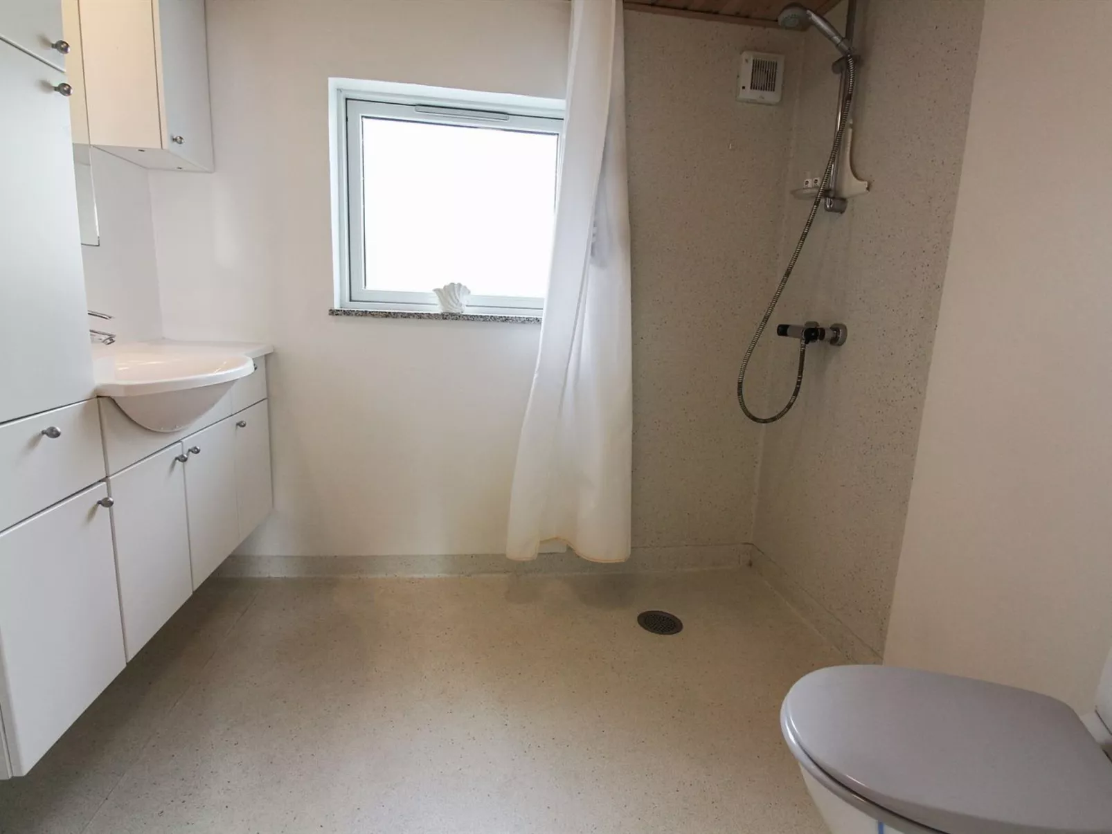 "Isalie" - 200m from the sea-Inside