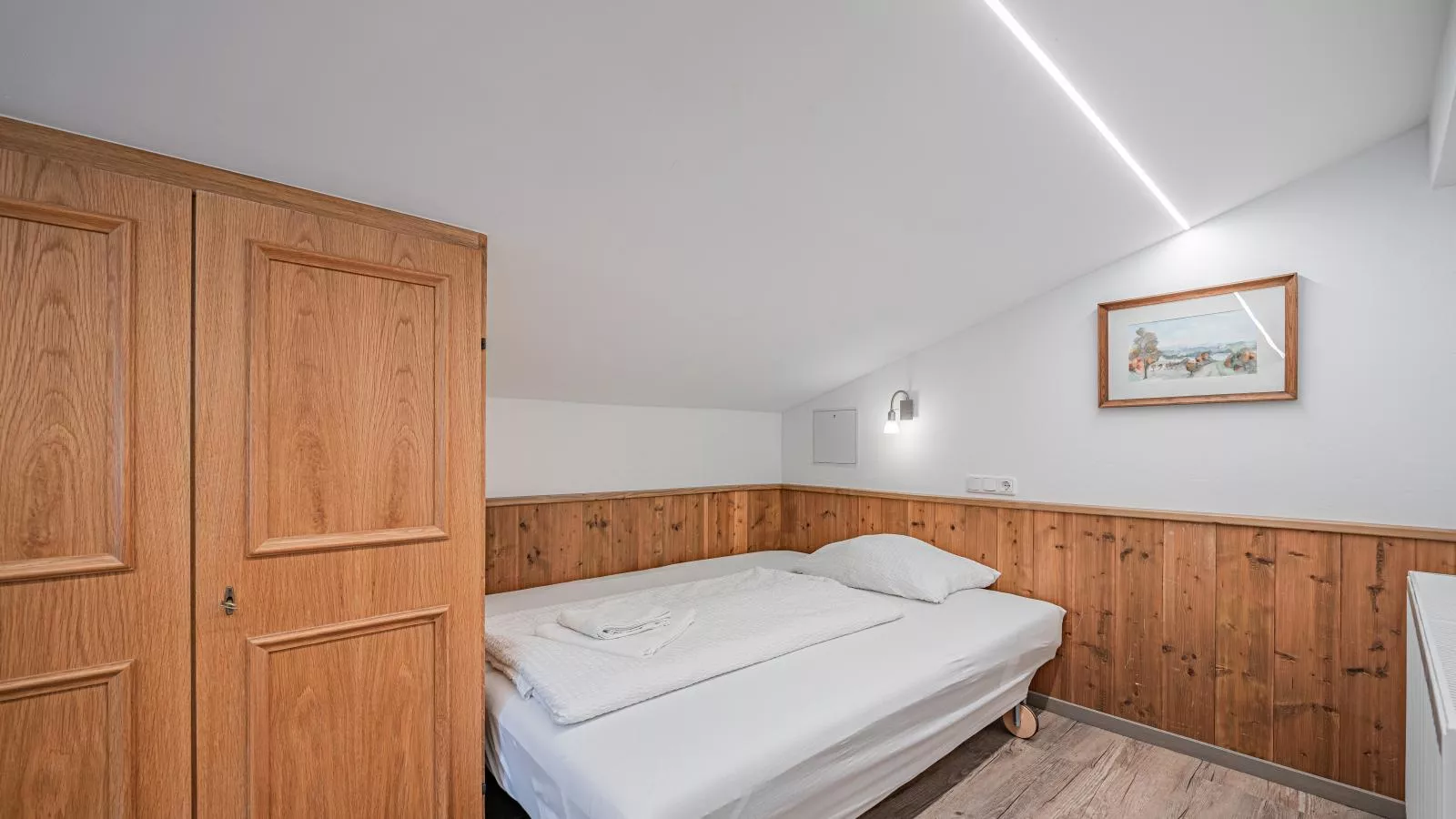 Röck IIII V-Bedroom