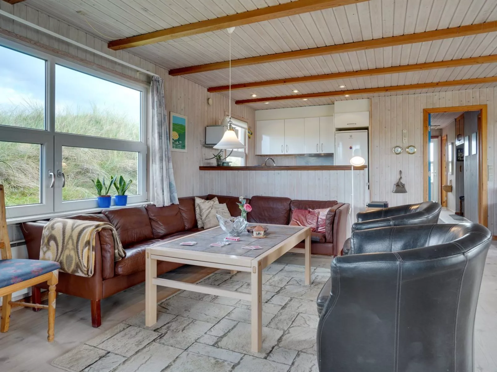 "Dana" - 290m from the sea-Inside