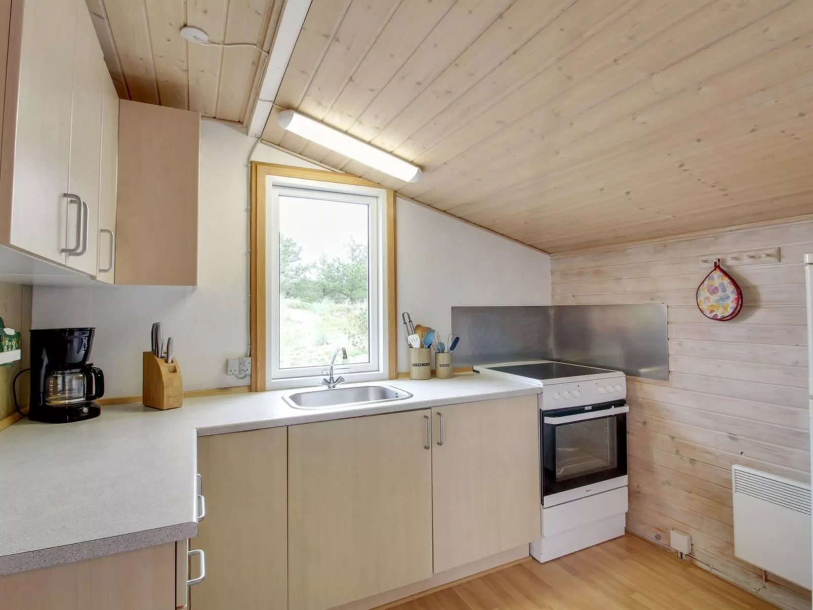 "Agir" - 600m from the sea-Inside