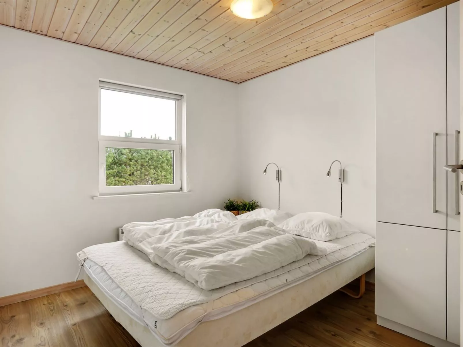 "Lirim" - 50m from the sea-Inside