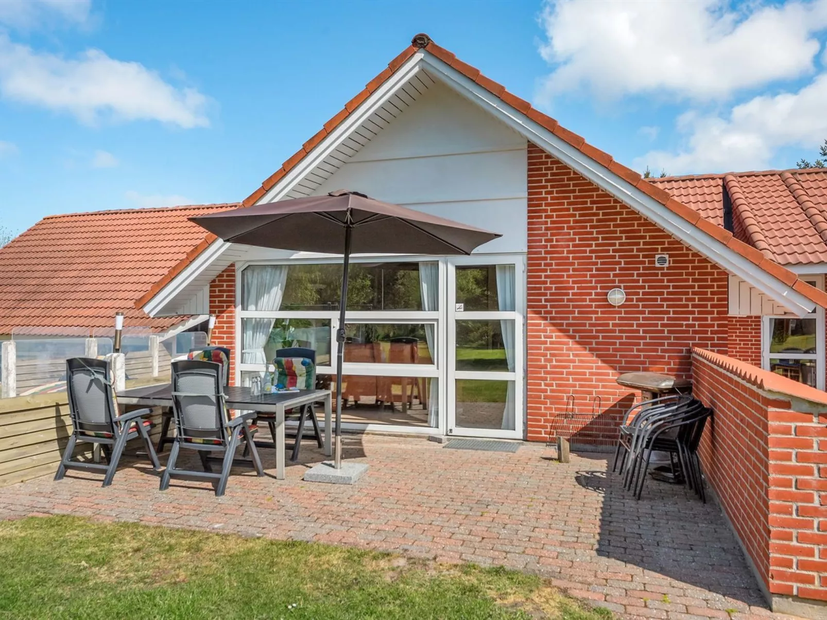 "Swening" - 2.1km from the sea-Draußen