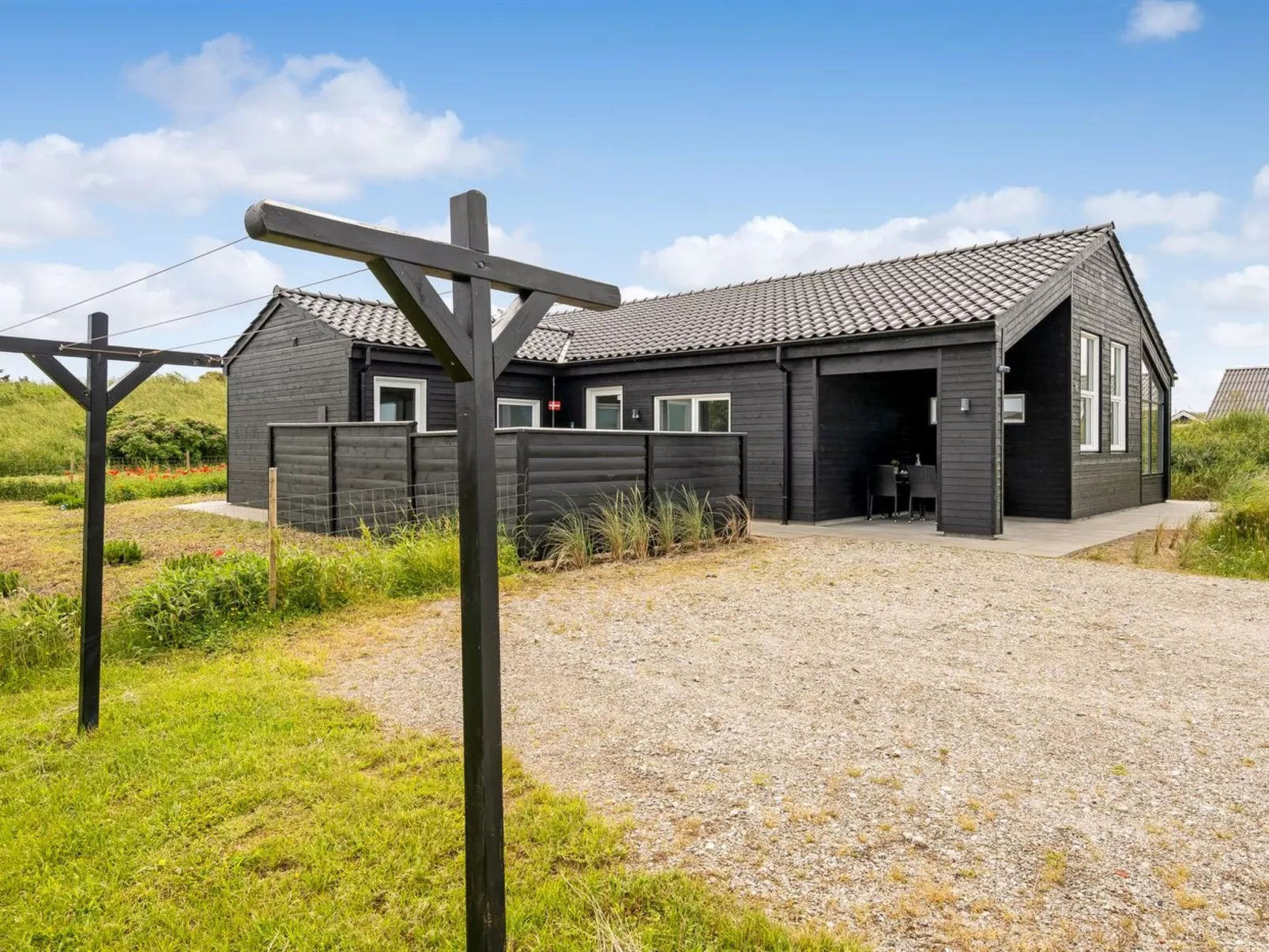 "Grith" - 1km from the sea-Outside