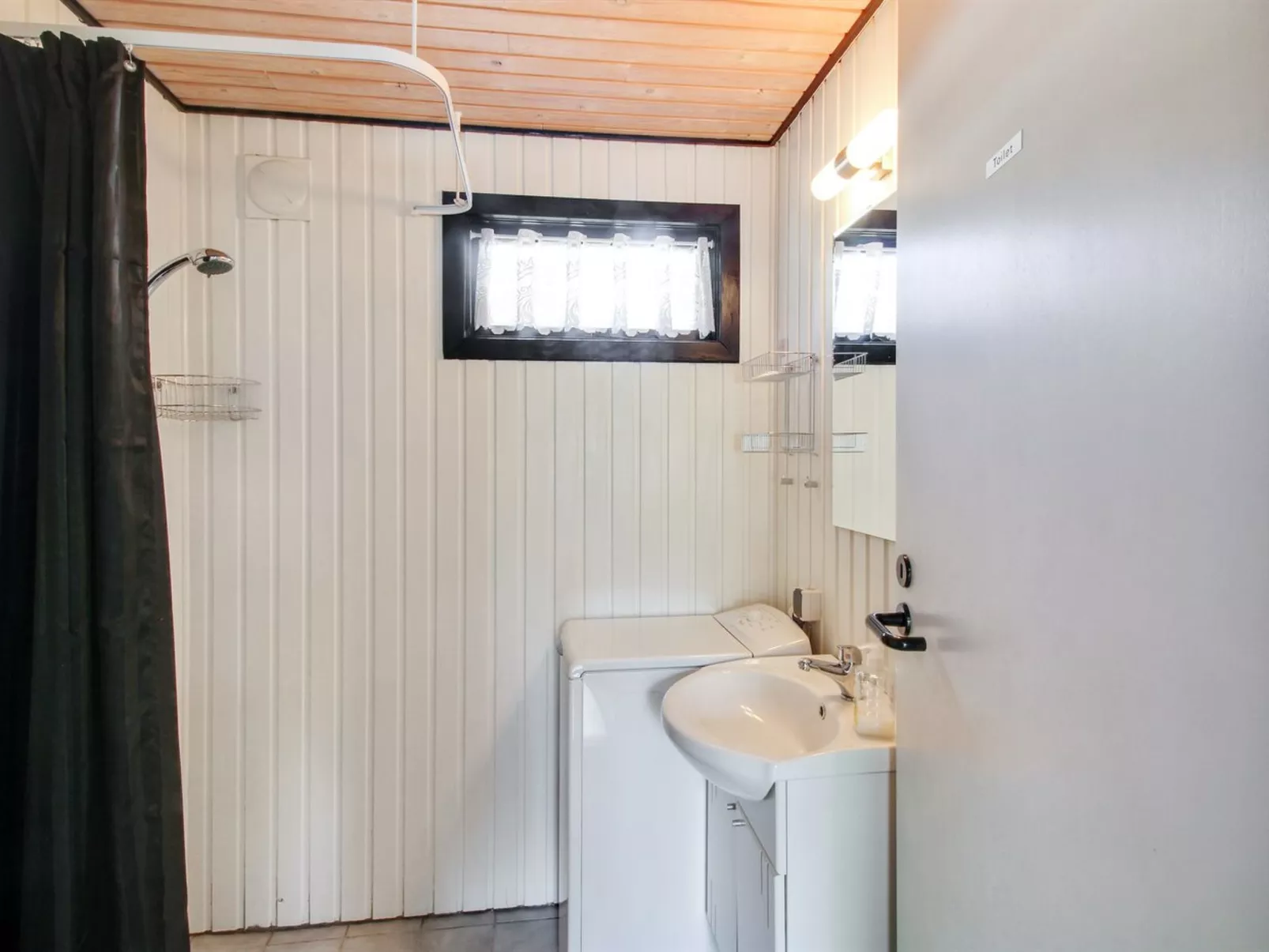 "Eeske" - 800m from the sea-Inside