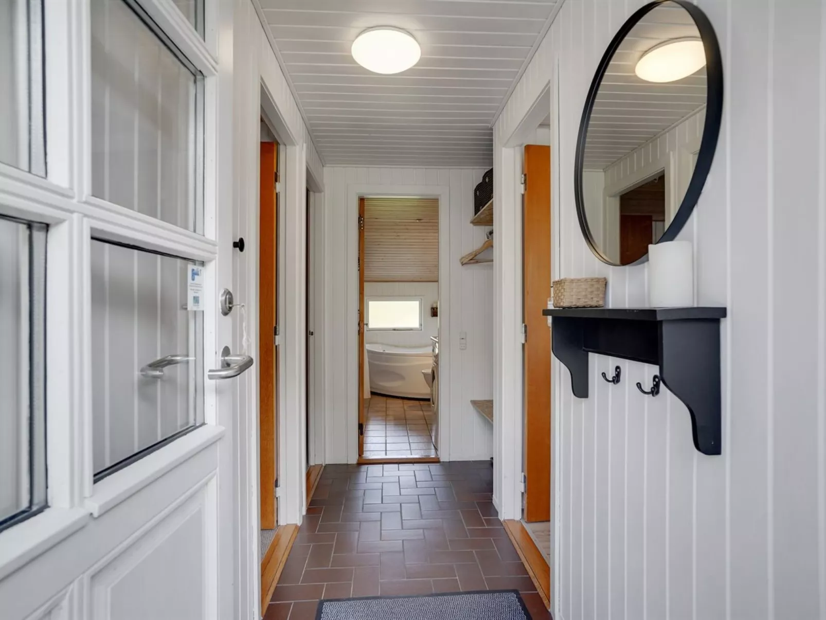 "Monja" - 2.2km from the sea-Drinnen