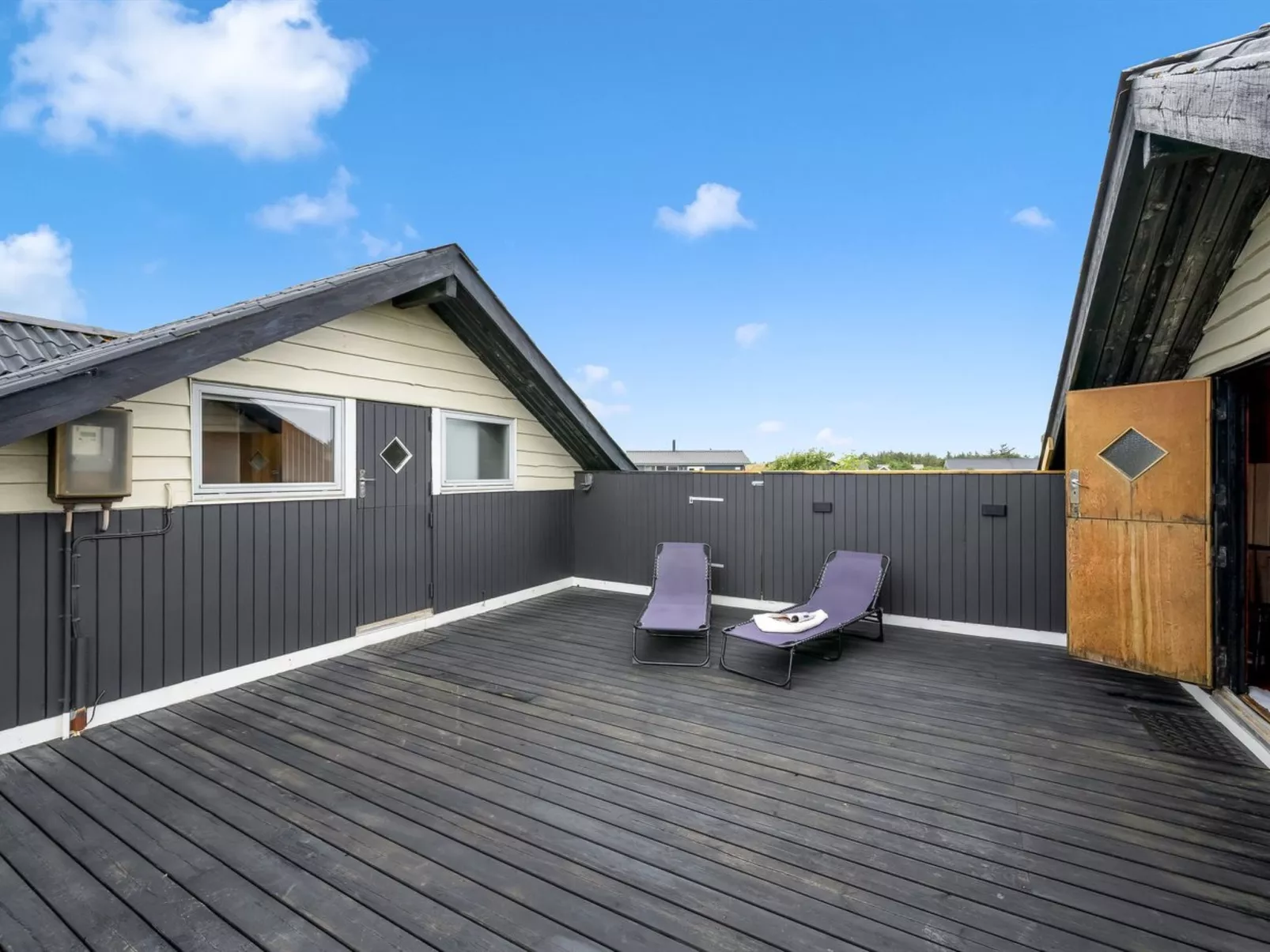 "Hildegart" -  from the sea-Draußen