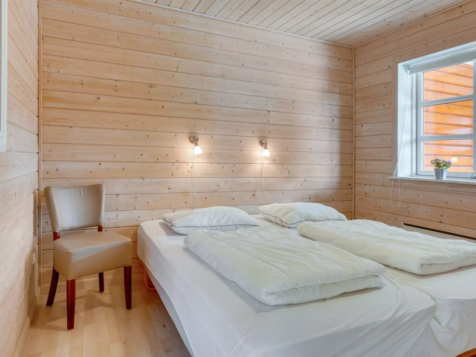 "Brigitta" - 1.5km from the sea-Inside