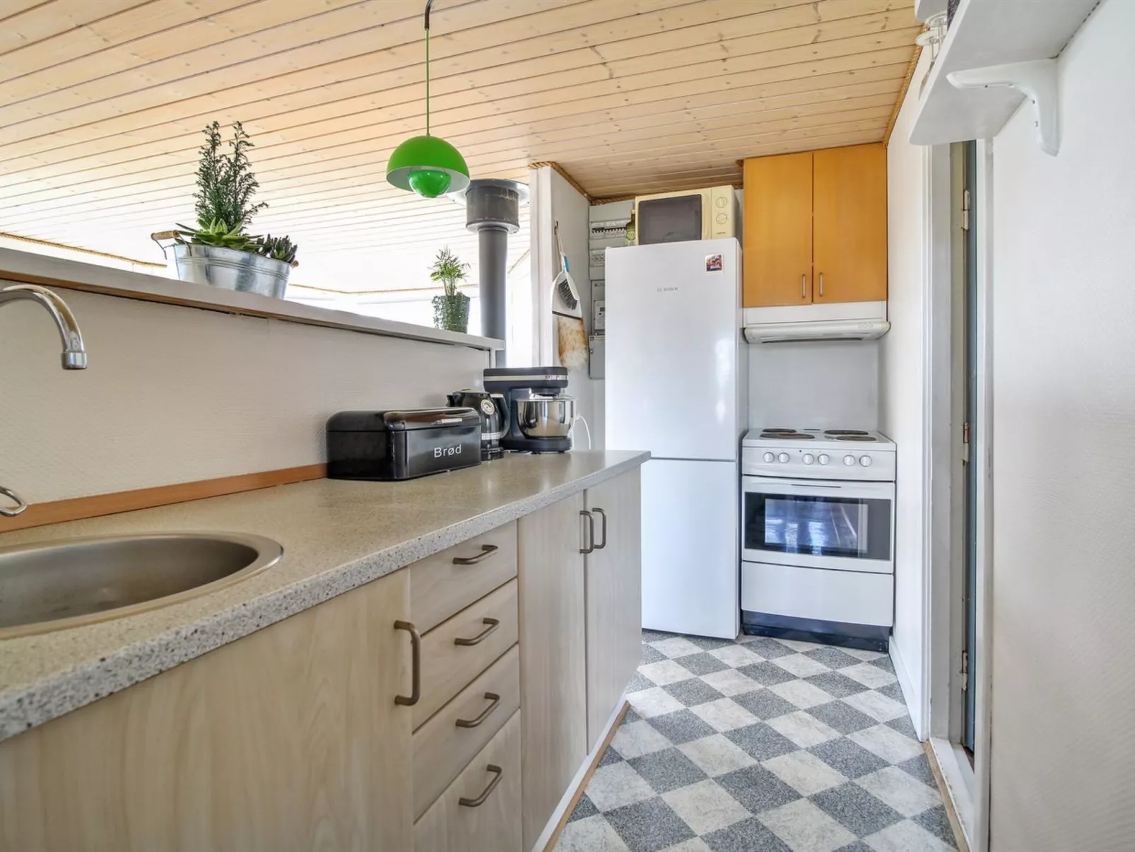 "Jorie" - 100m from the sea-Inside