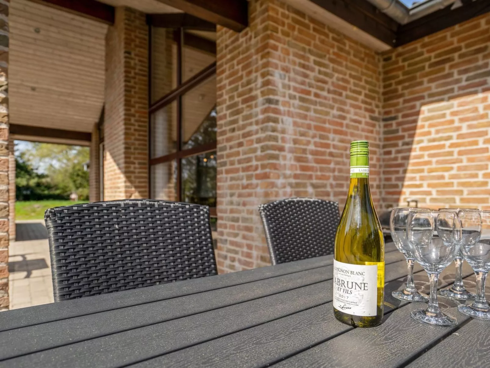 "Ehlin" - 150m from the sea-Outside