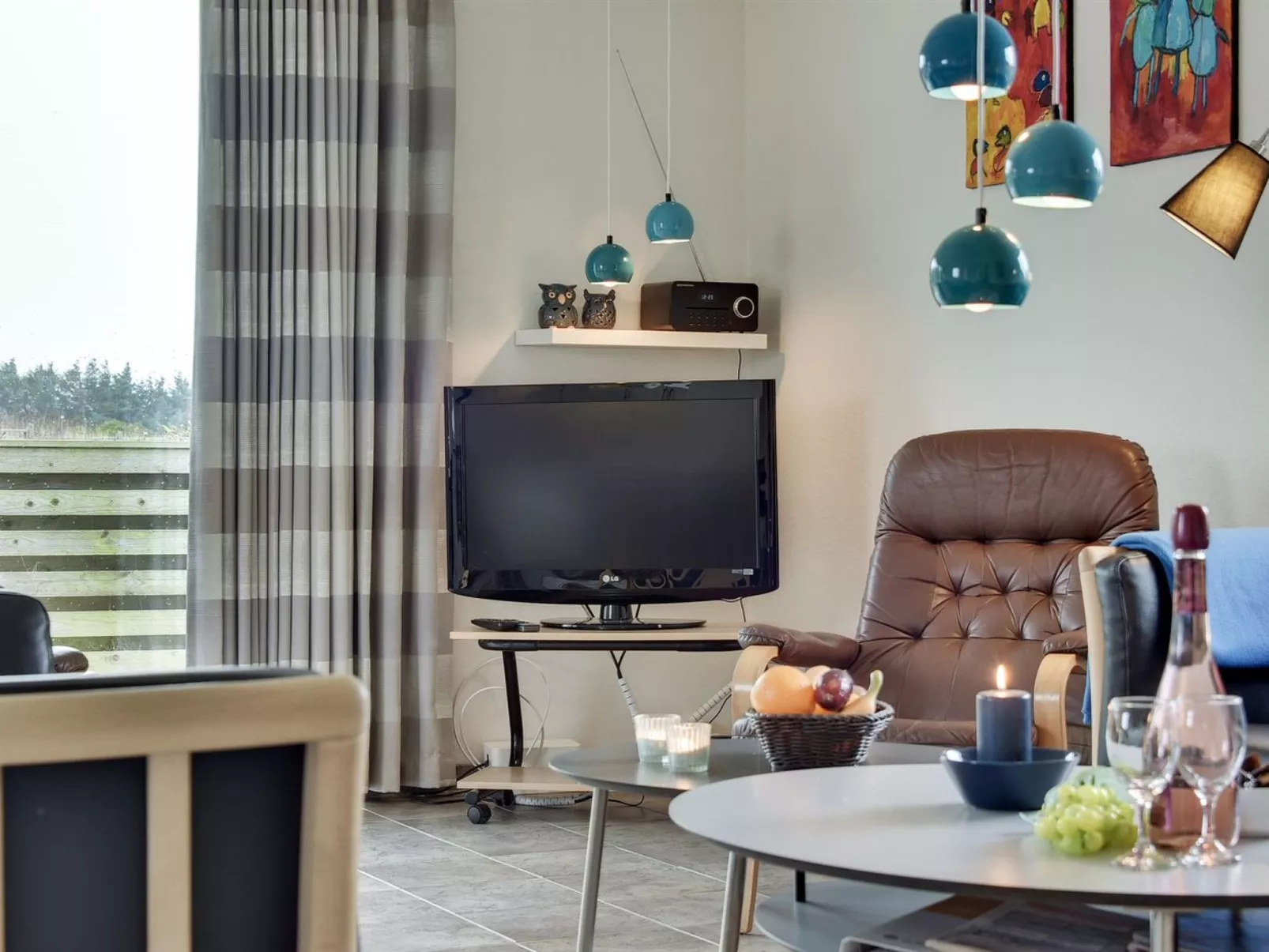 "Hawarth" - 300m to the fjord-Drinnen