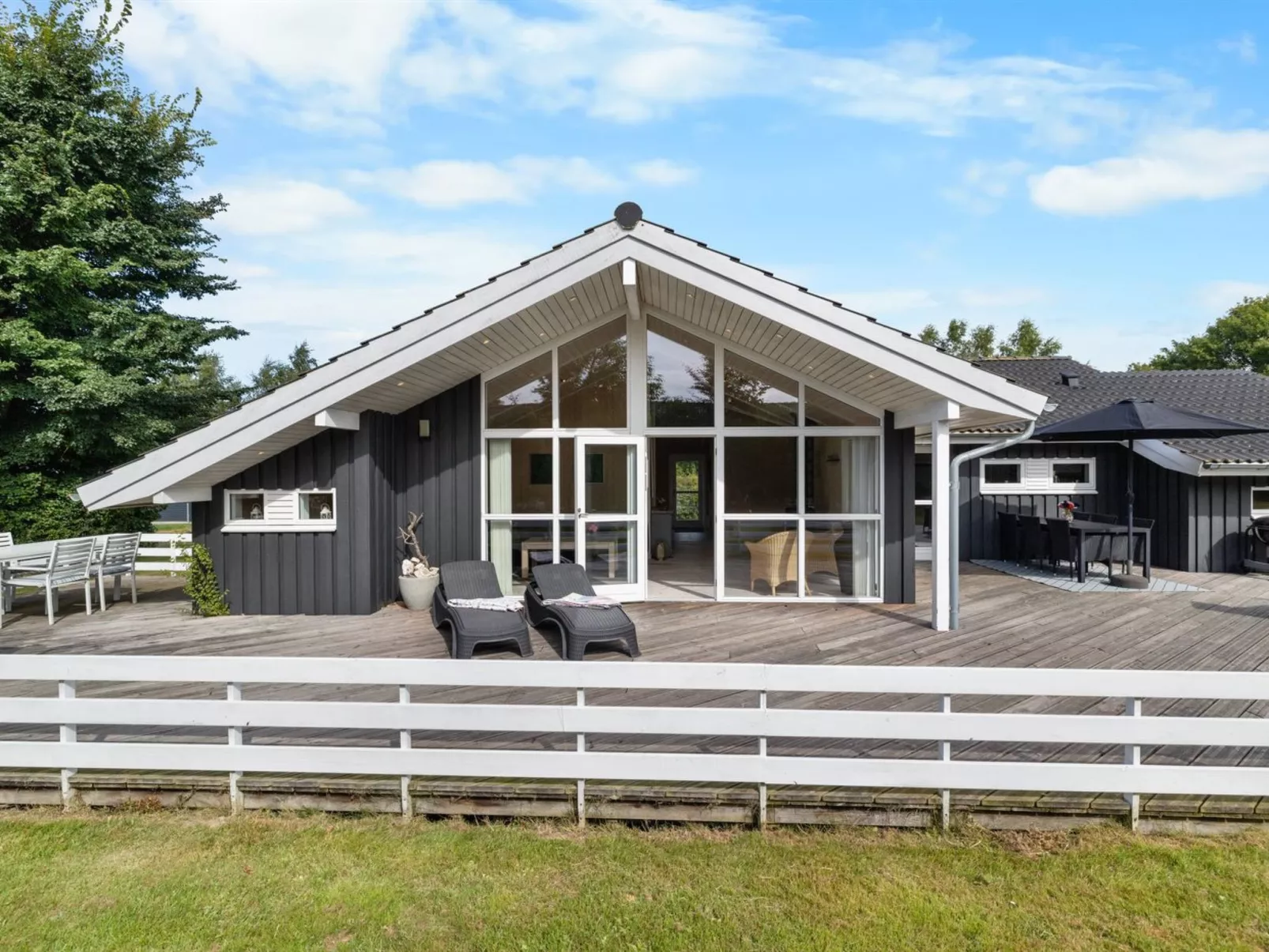 "Ønevus" - 550m from the sea-Draußen