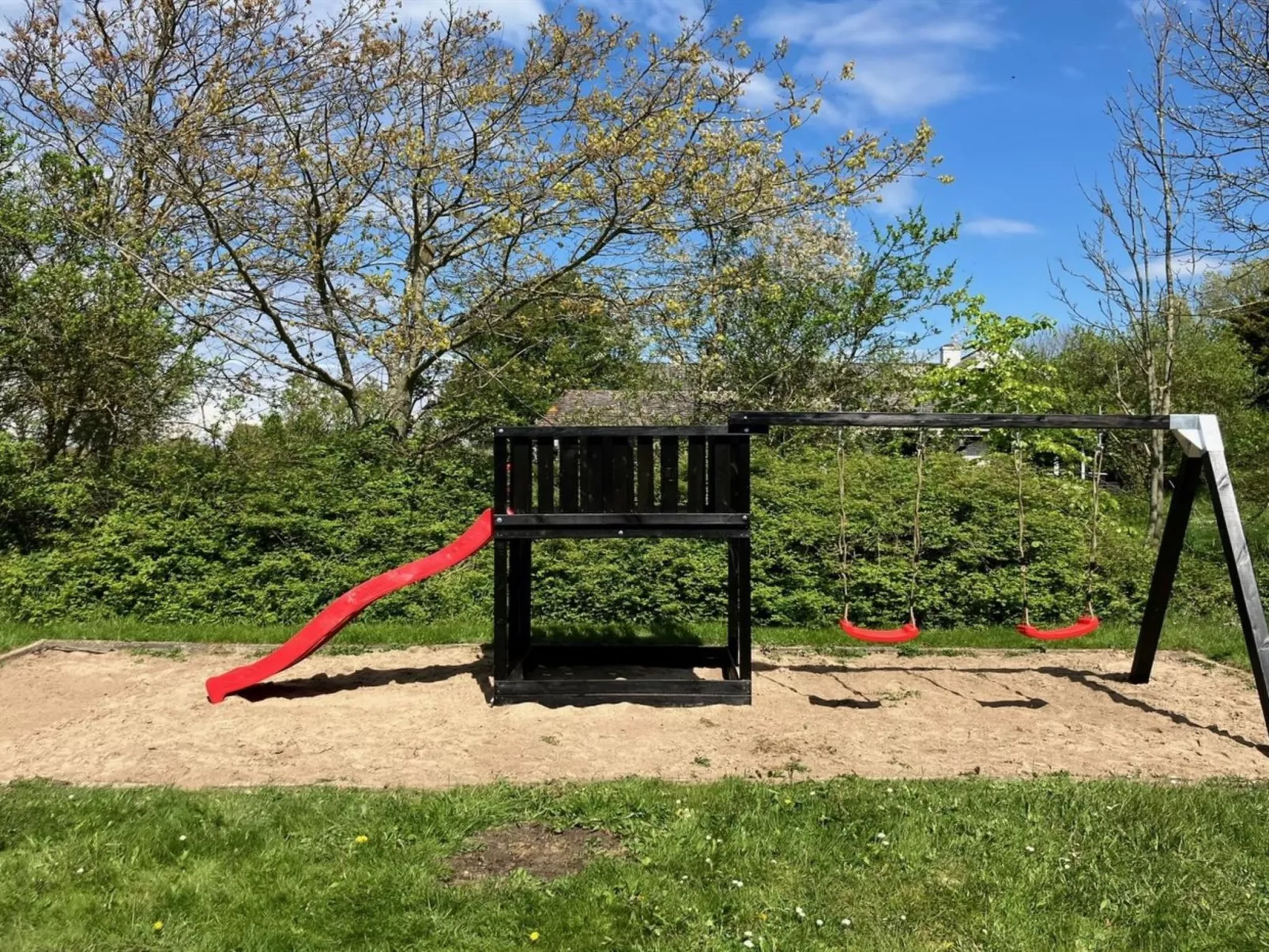 "Emin" - 100m from the sea-Draußen