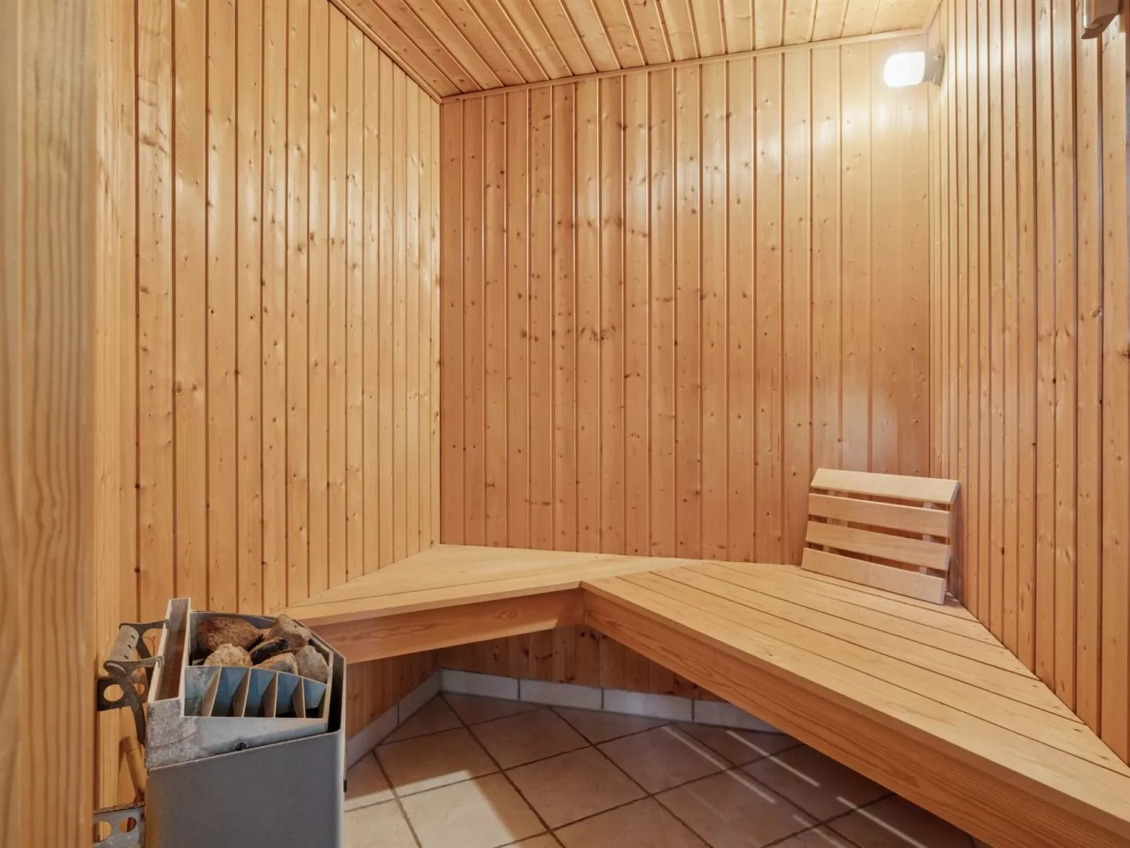 "Bergulv" - 75m from the sea-Dedans