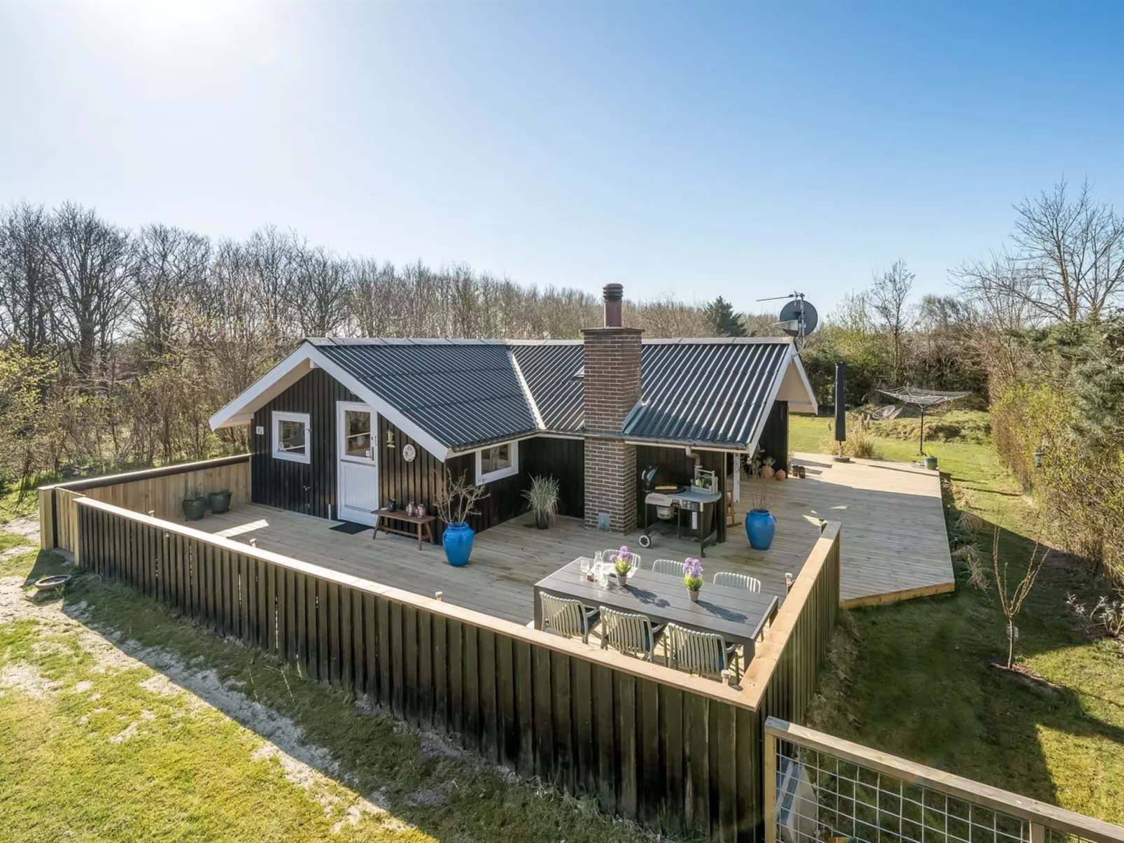 "Gunde" - 300m to the fjord-Outside