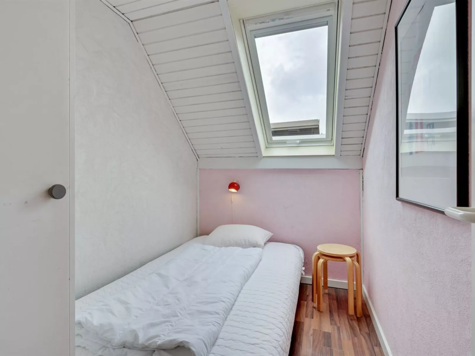 "Earline" - 900m to the fjord-Drinnen