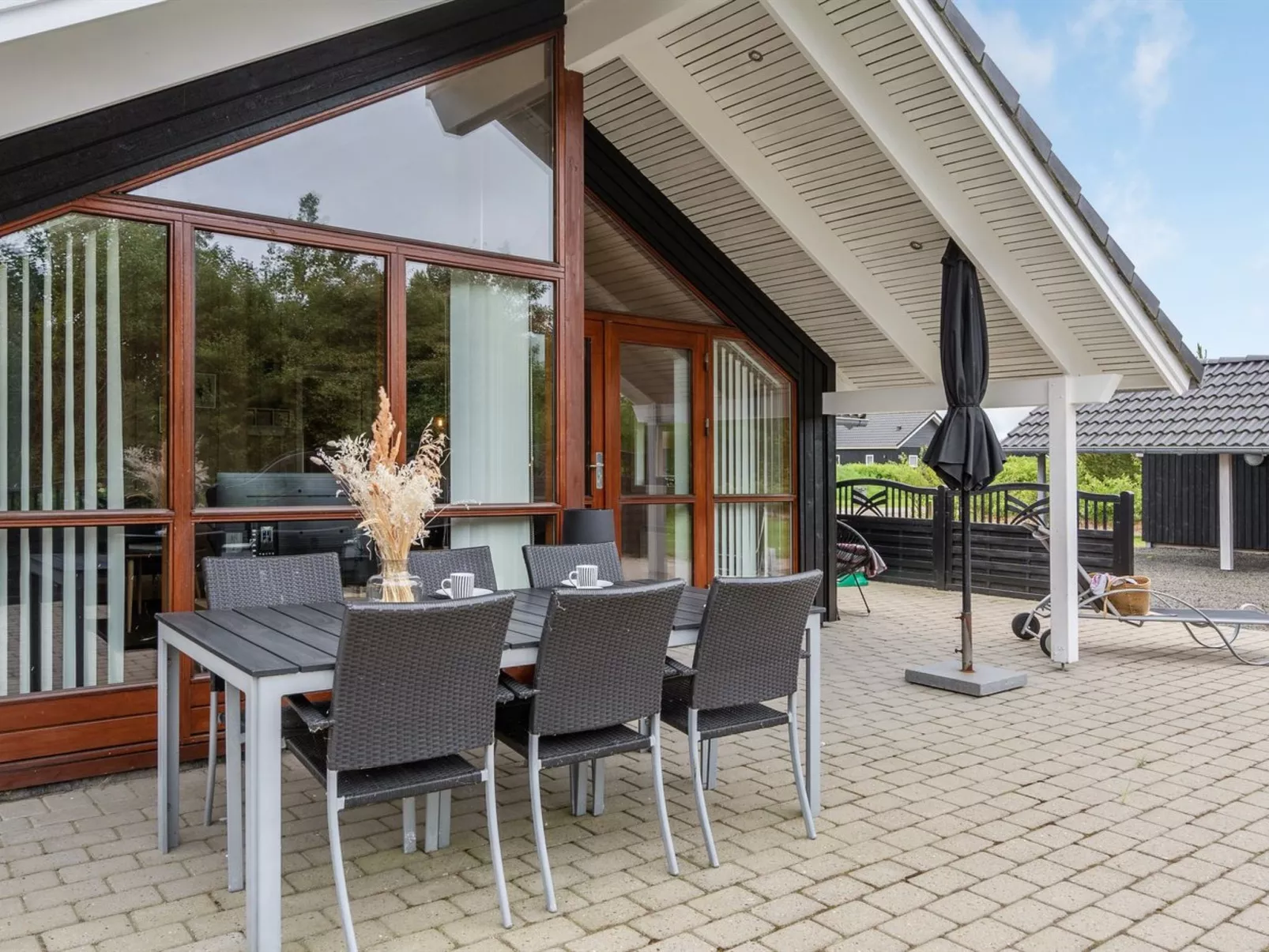 "Chermeine" - 1.2km to the fjord-Outside