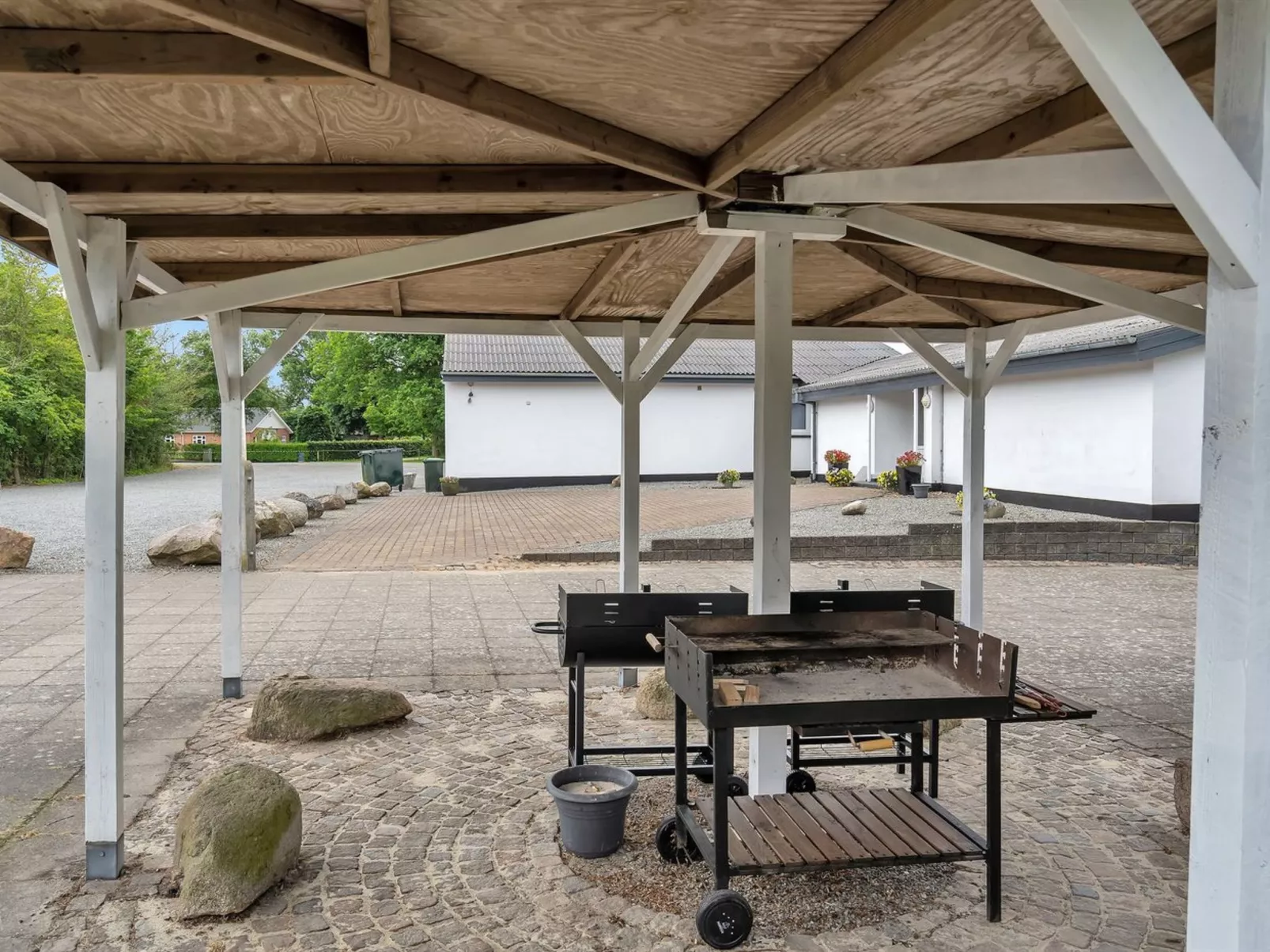 "Iida" - 20km from the sea-Dedans