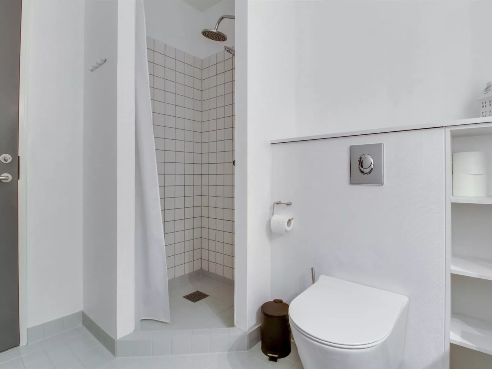 "Jaakko" - 100m from the sea-Inside