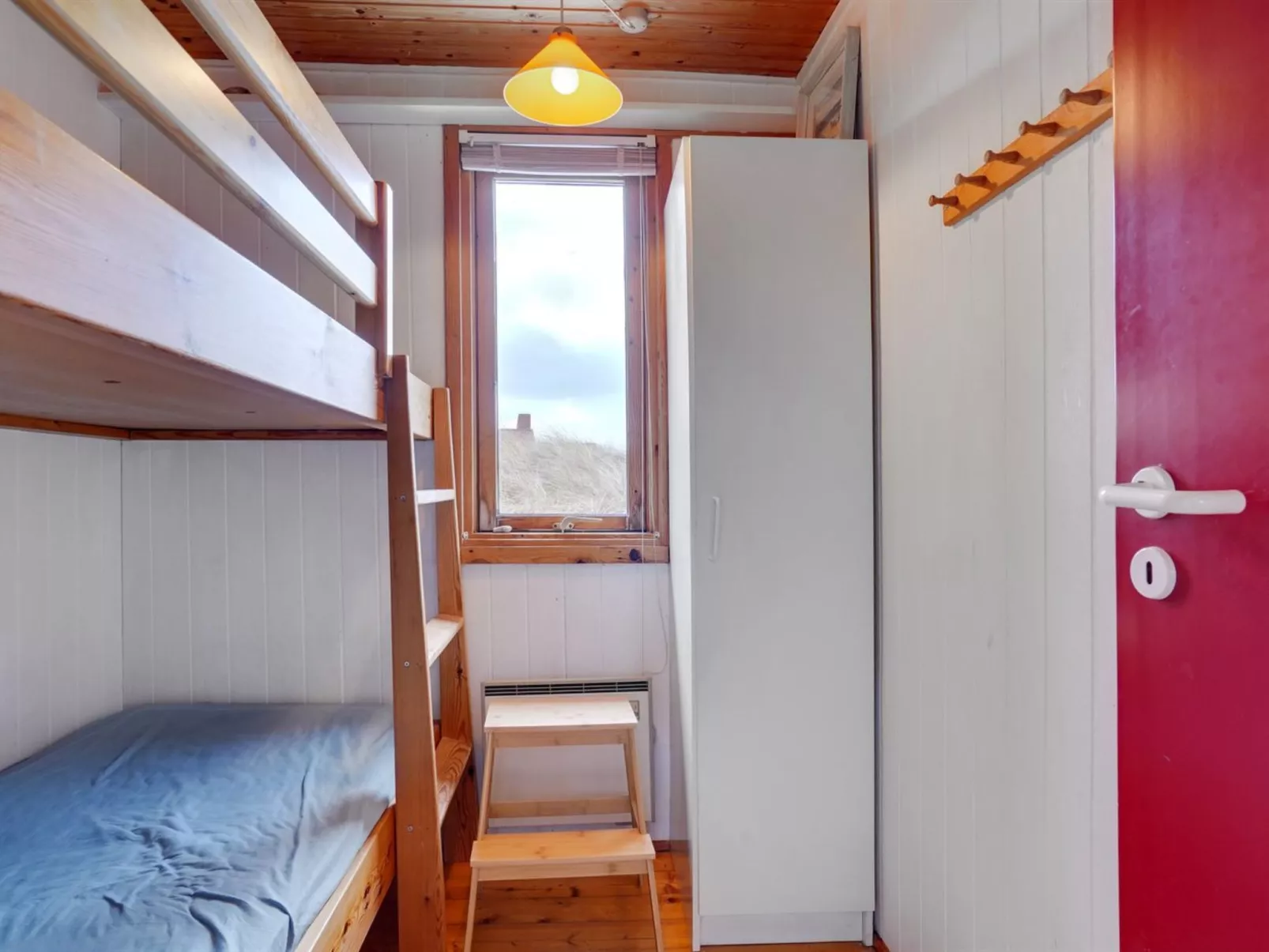 "Thorid" - 200m from the sea-Inside