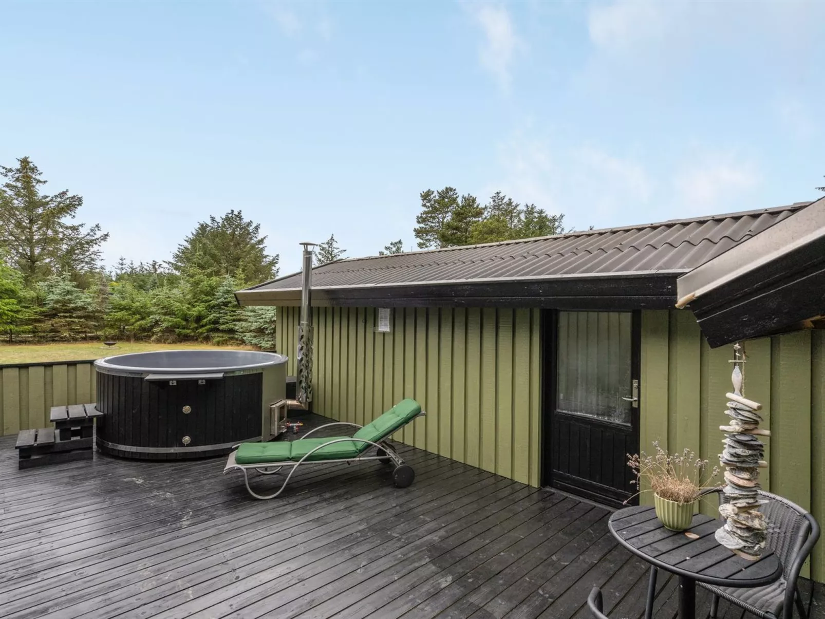 "Glenda" - 3km from the sea-Inside