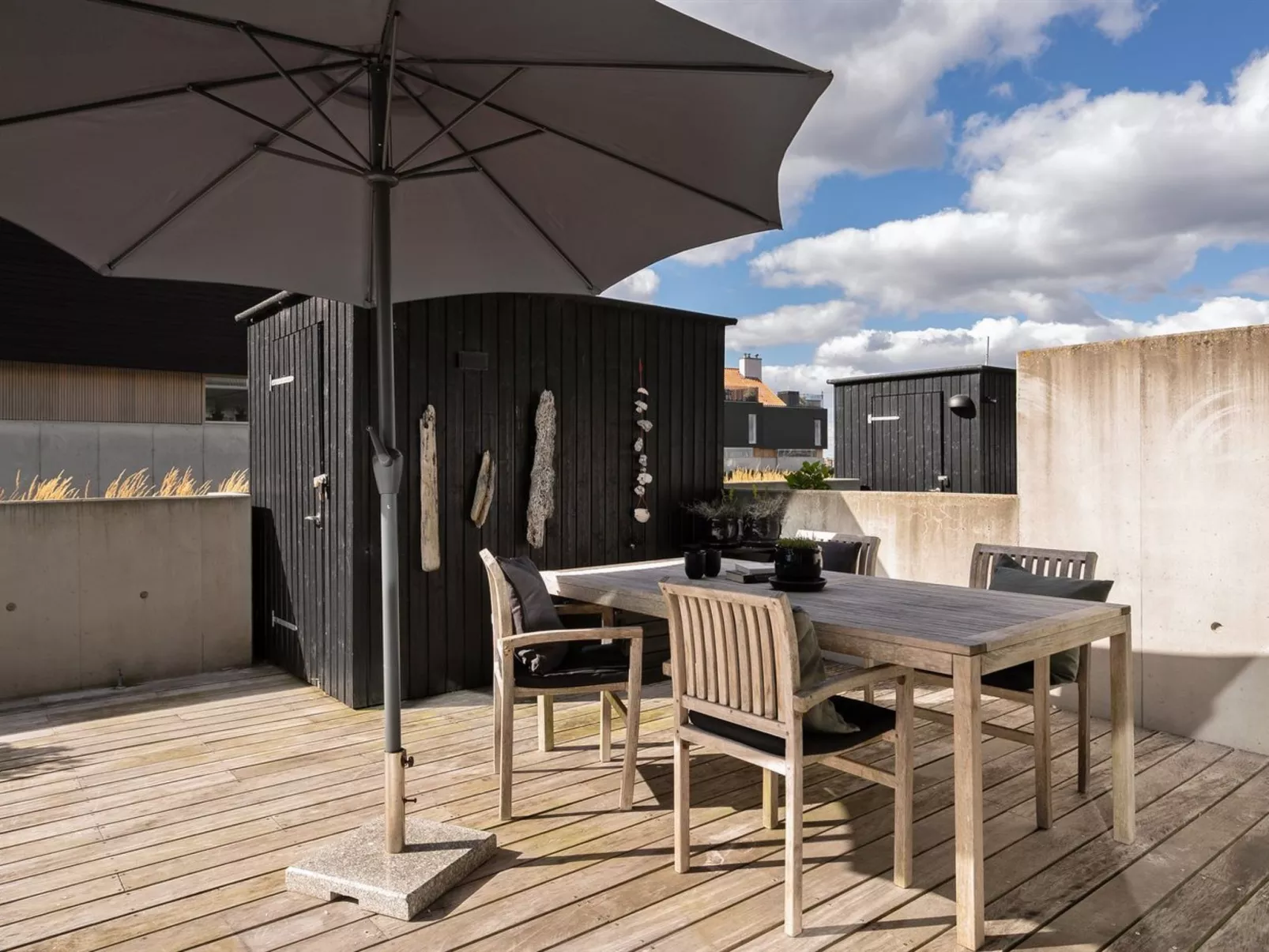 "Heigo" - 25m from the sea-Draußen