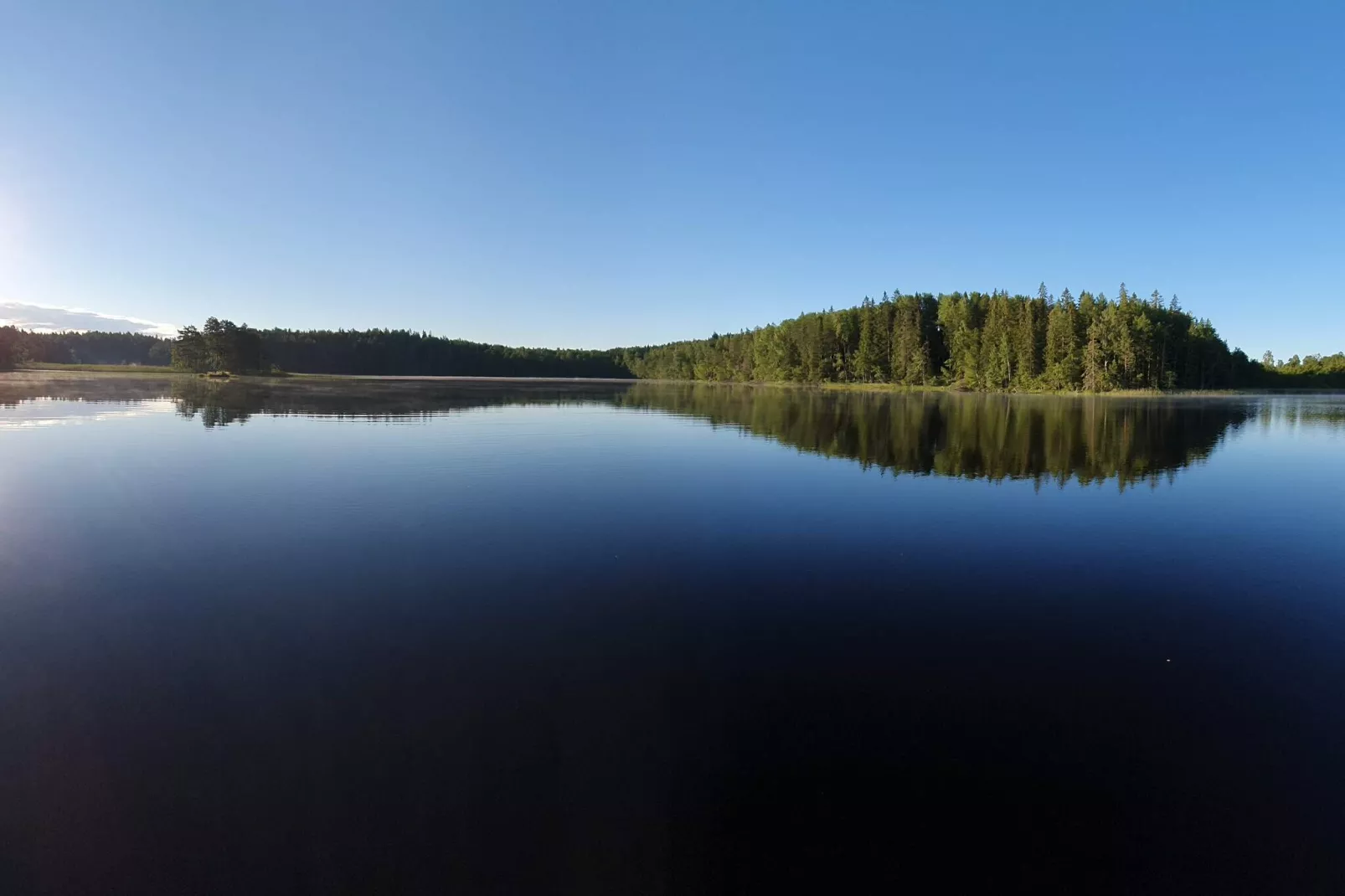 Gîte avec jacuzzi à Rejmyre-Vue sur l'eau