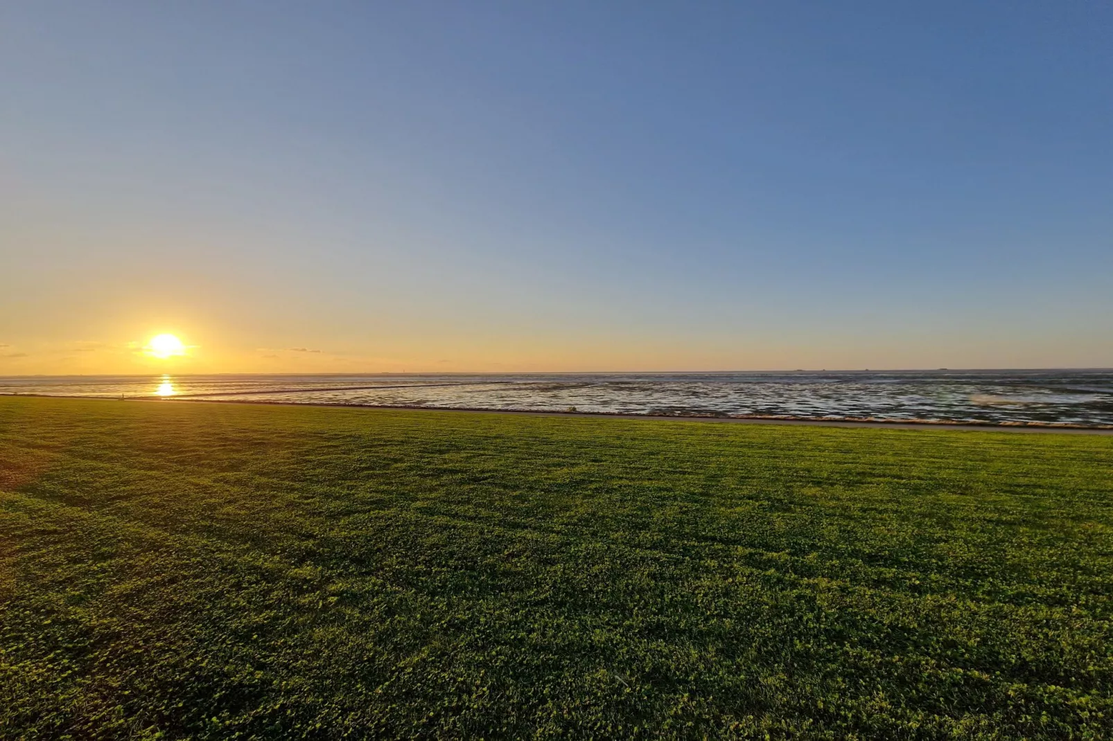 SeeZeichen auf Nordstrand - 4 Personen-Areas within 1km in summer