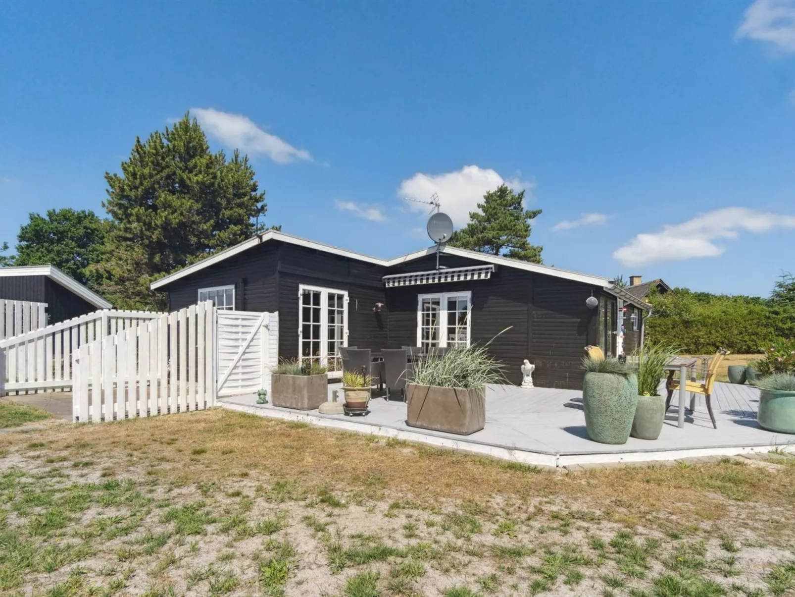 "Haidi" - 300m from the sea-Outside