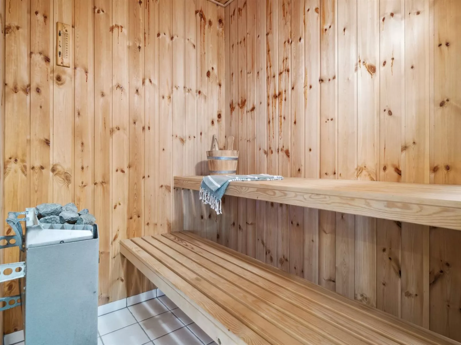 "Eftim" - 600m from the sea-Dedans