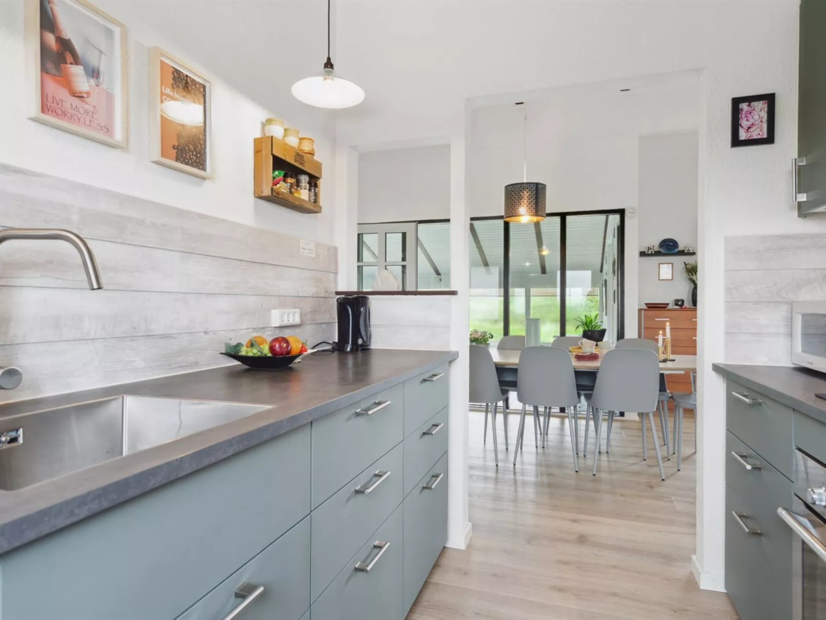 "Boris" - 250m from the sea-Inside