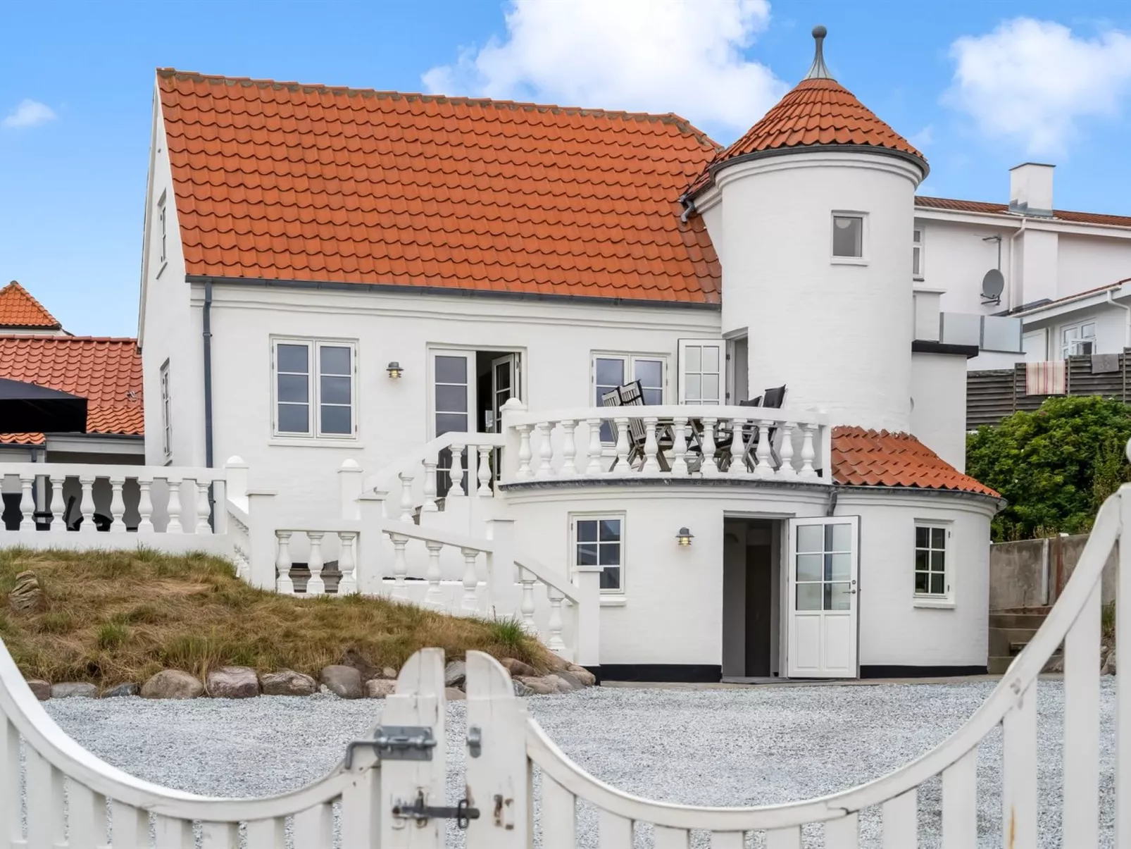 "Edmond" - 150m from the sea-Outside