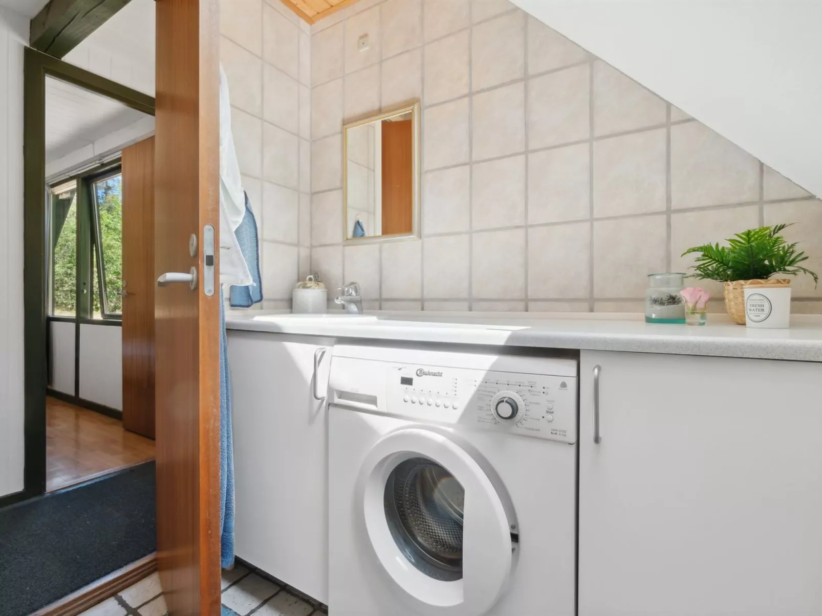 "Olla" - 400m from the sea-Inside