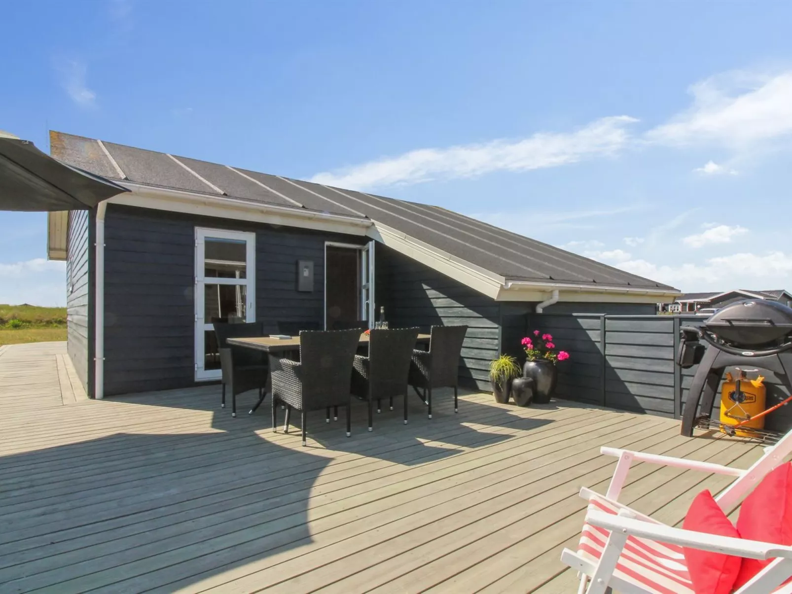 "Thomsen" - 475m from the sea-Draußen