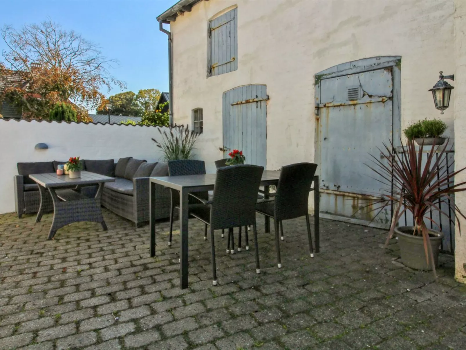 "Maelle" - 25km from the sea-Draußen